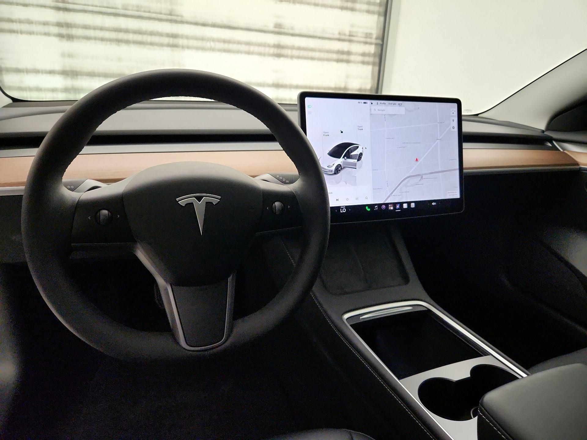 Thumbnail: 2023 Tesla Model 3 - 9