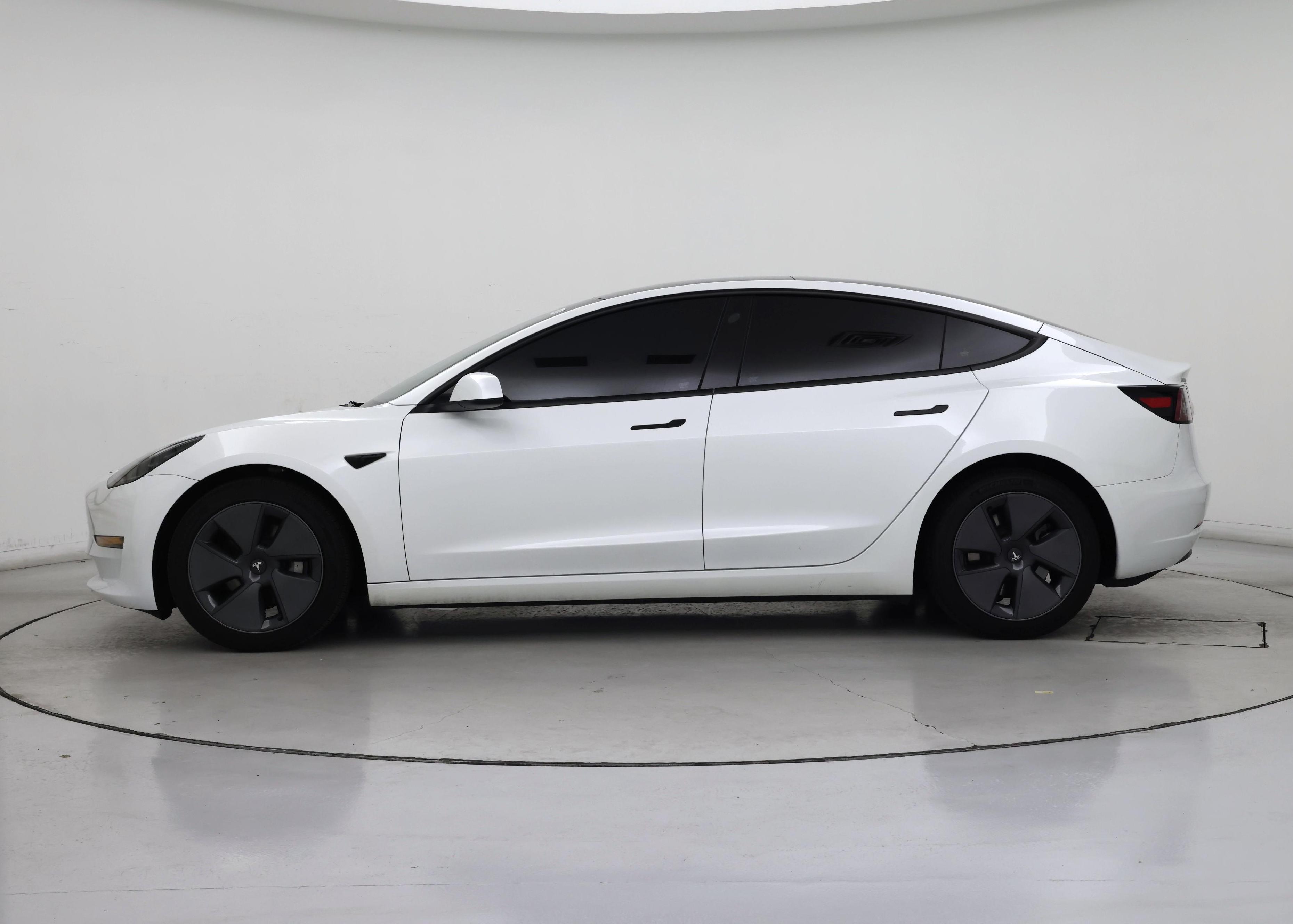 Thumbnail: 2023 Tesla Model 3 - 3