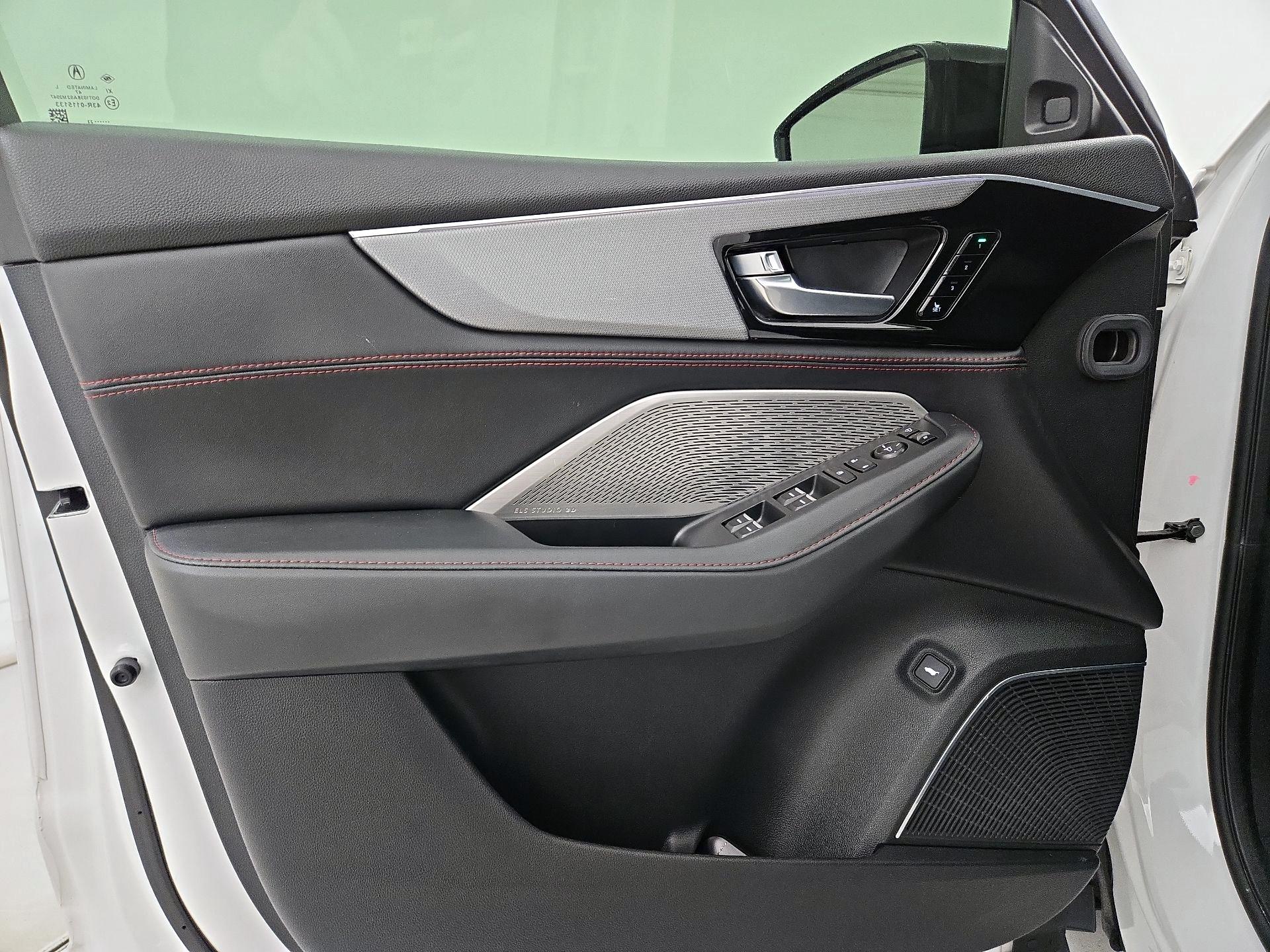Thumbnail: 2023 Acura MDX - 12