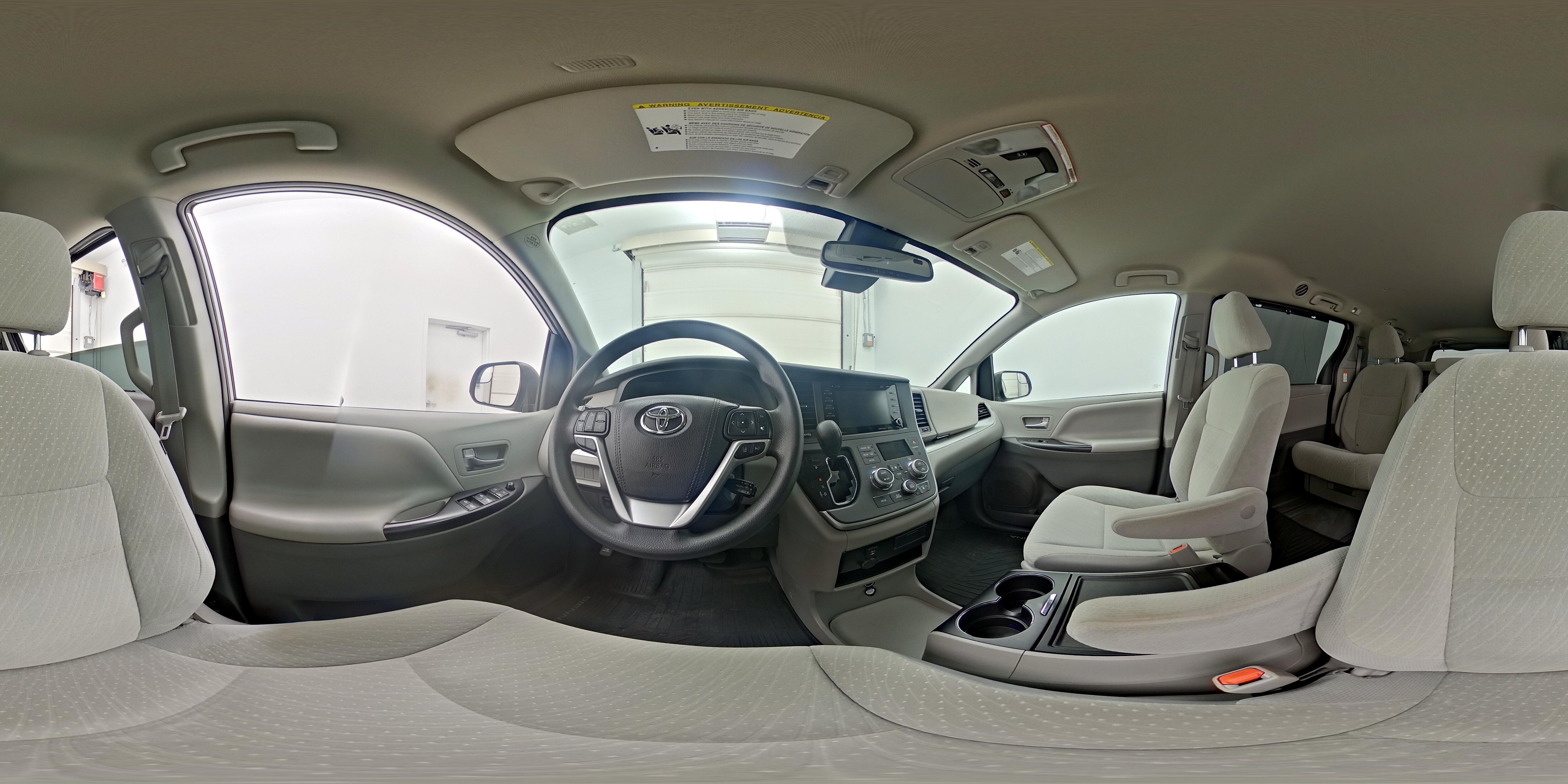 2020 Toyota Sienna LE - Photo 29