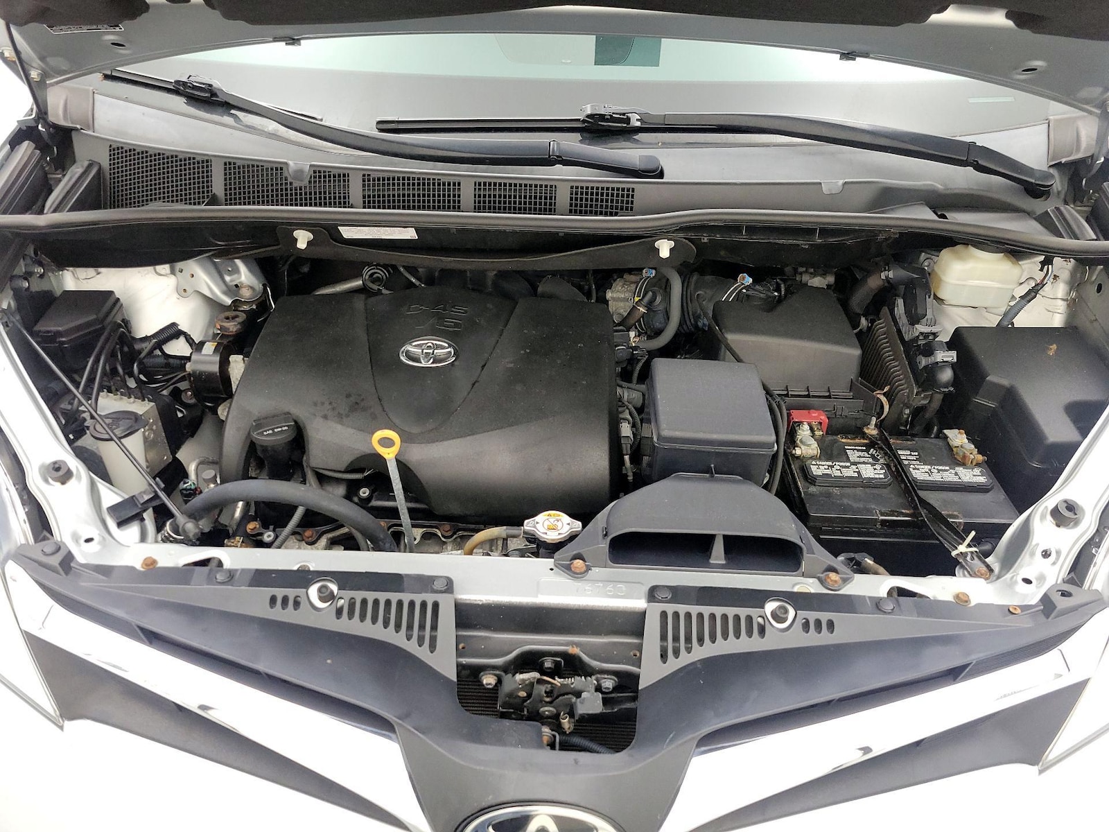 2020 Toyota Sienna LE - Photo 25