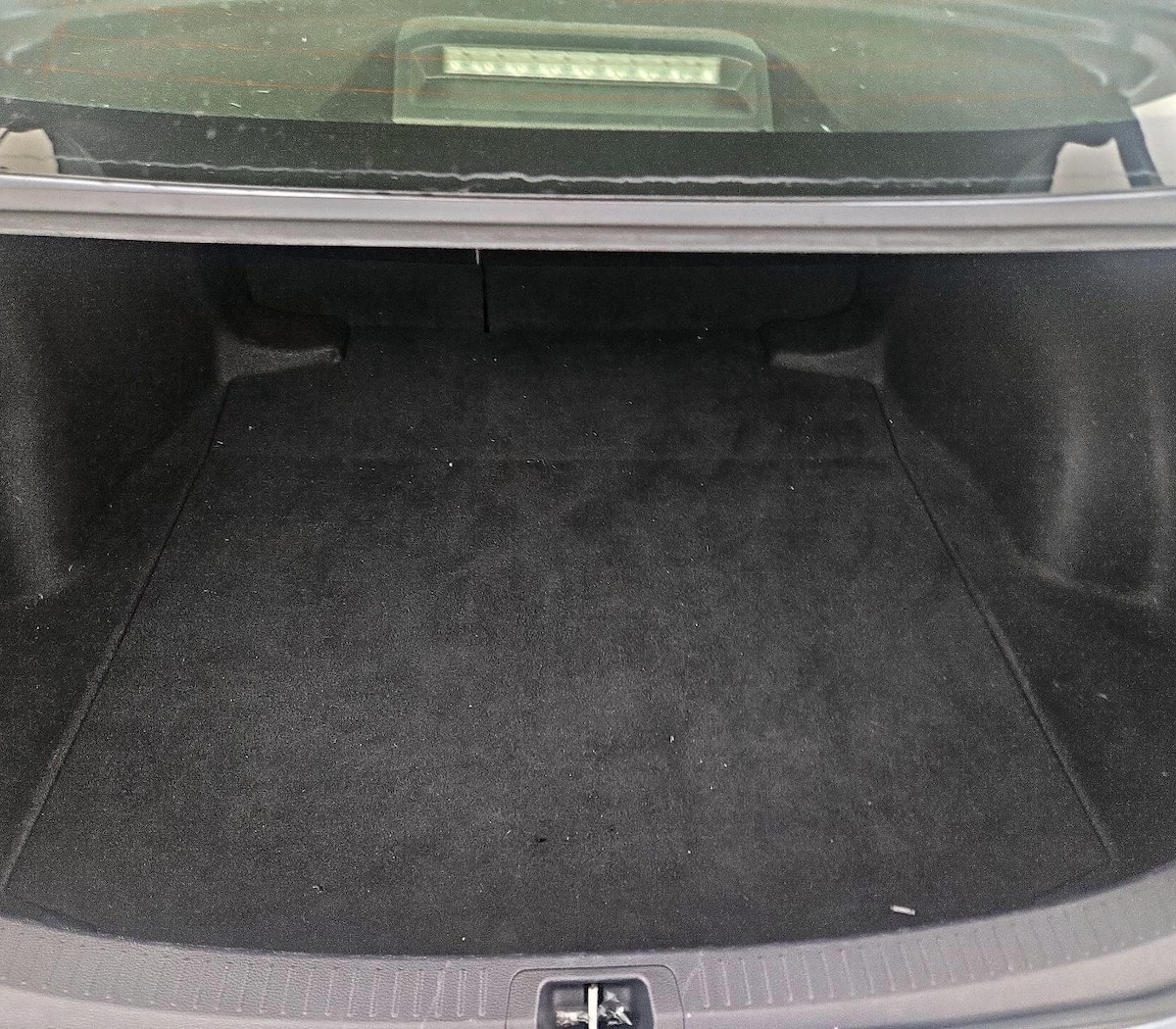 Trunk/Cargo (Seats Up)