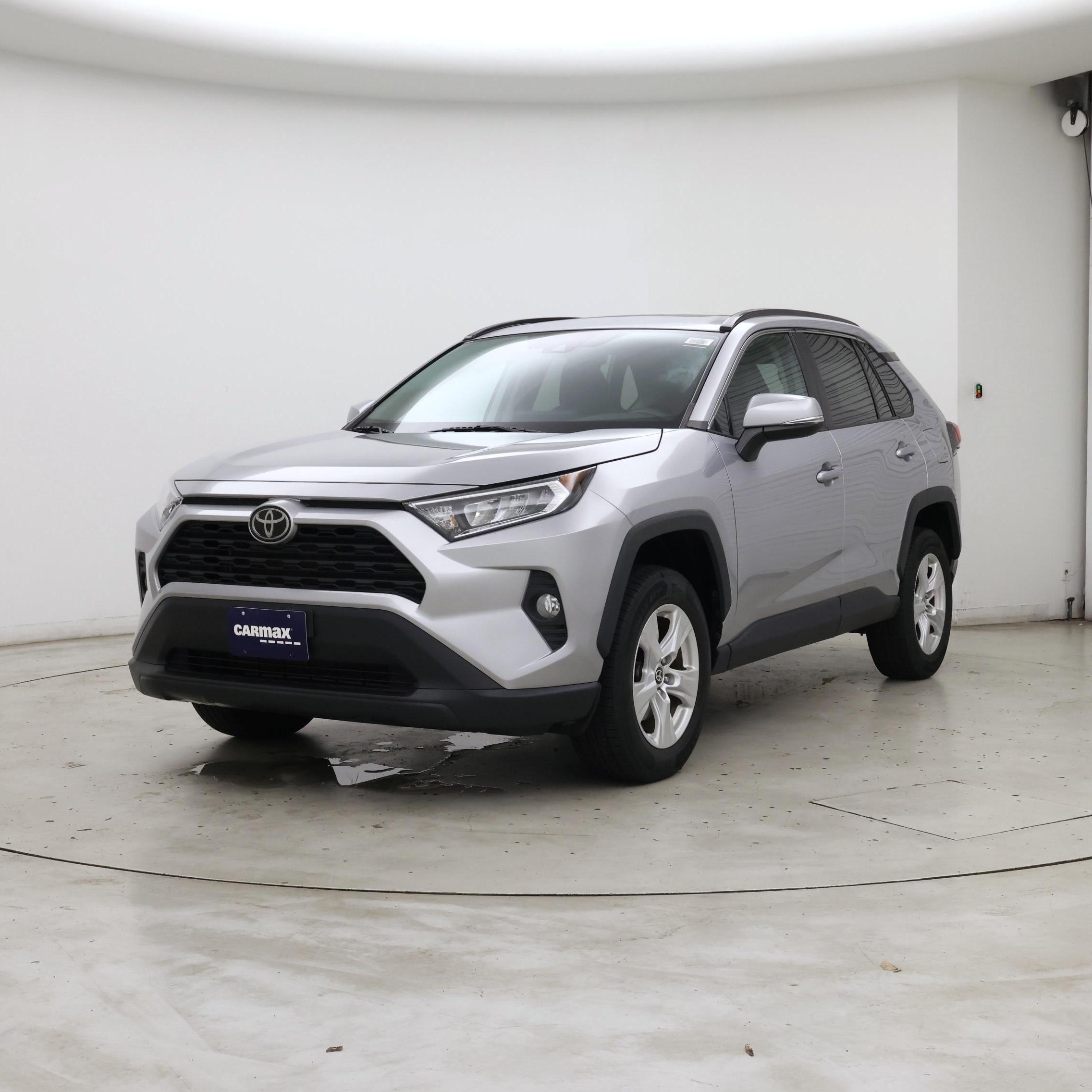 Thumbnail: 2021 Toyota RAV4 - 4