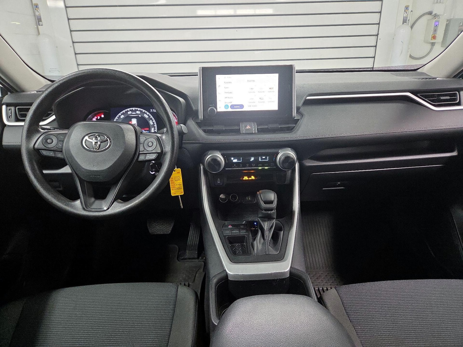 Photo 10
