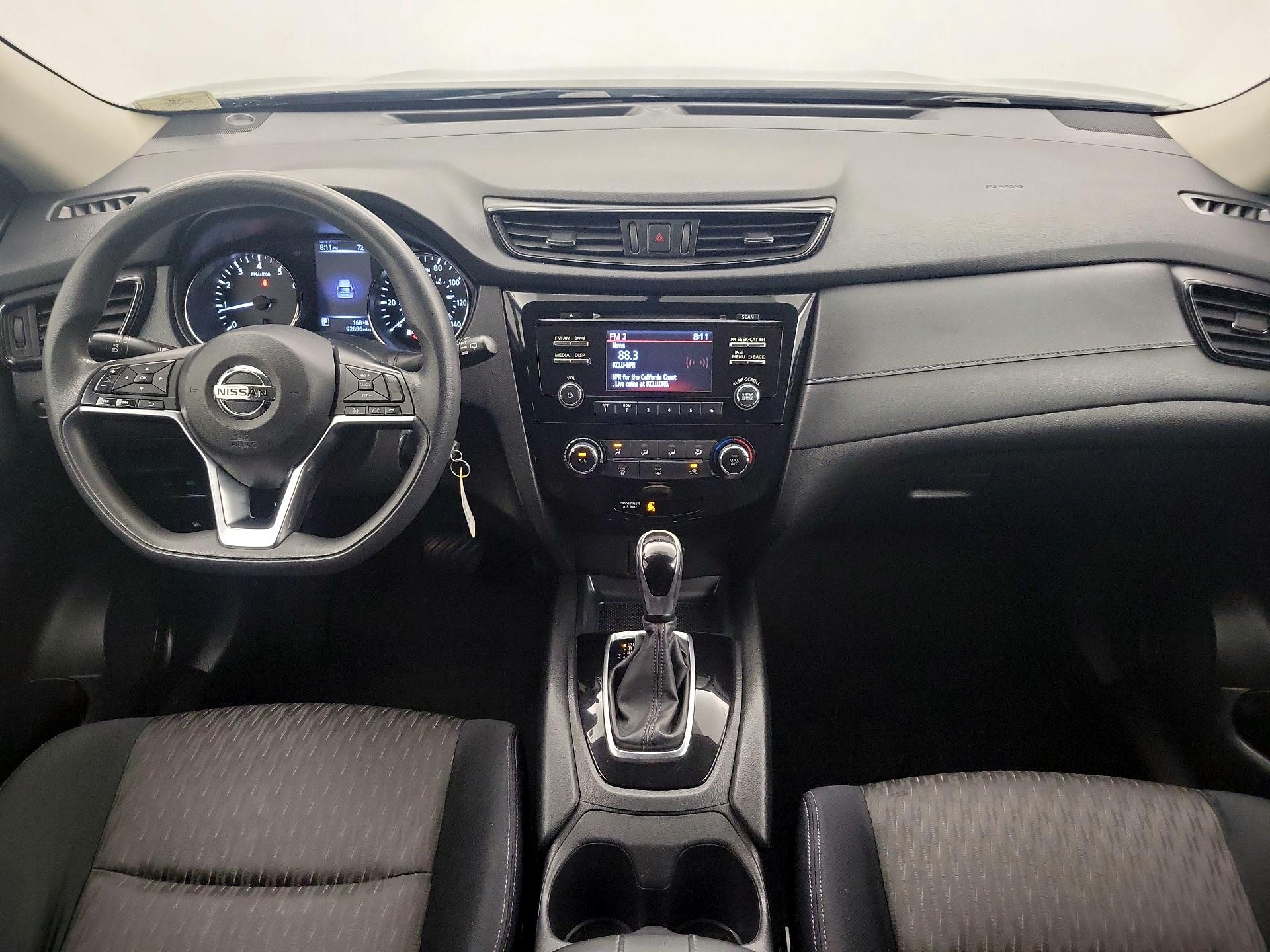 Thumbnail: 2017 Nissan Rogue - 9