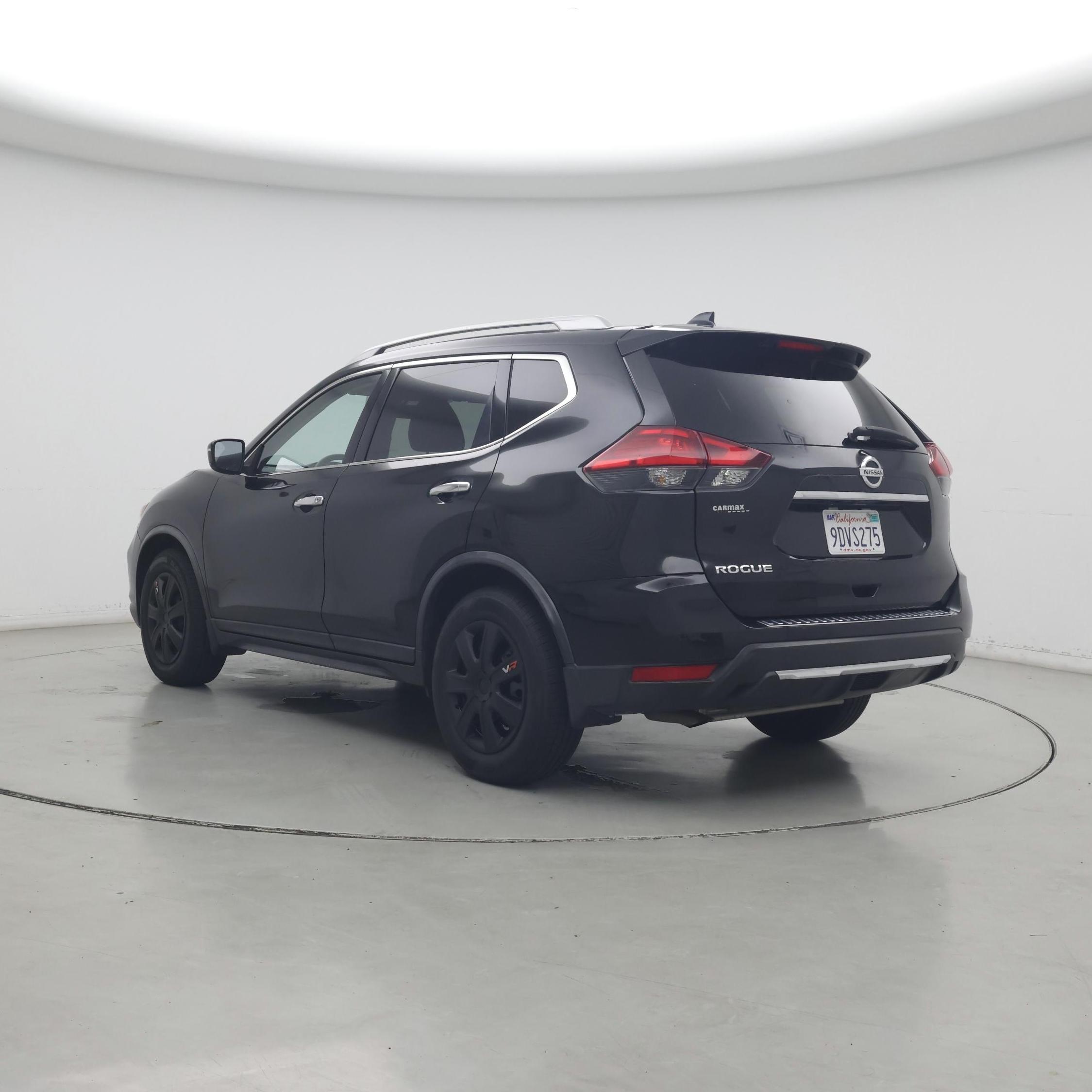 Thumbnail: 2017 Nissan Rogue - 2