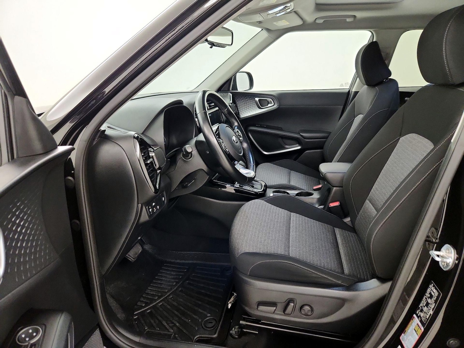 2021 Kia Soul EX - Photo 12