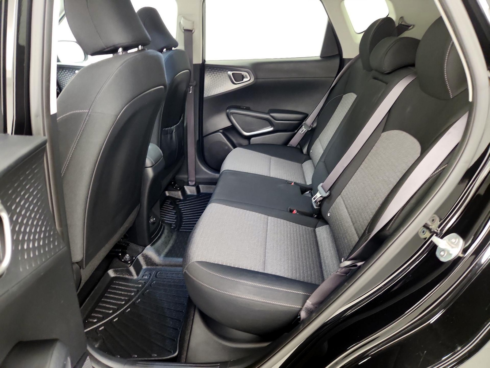 2021 Kia Soul EX - Photo 22