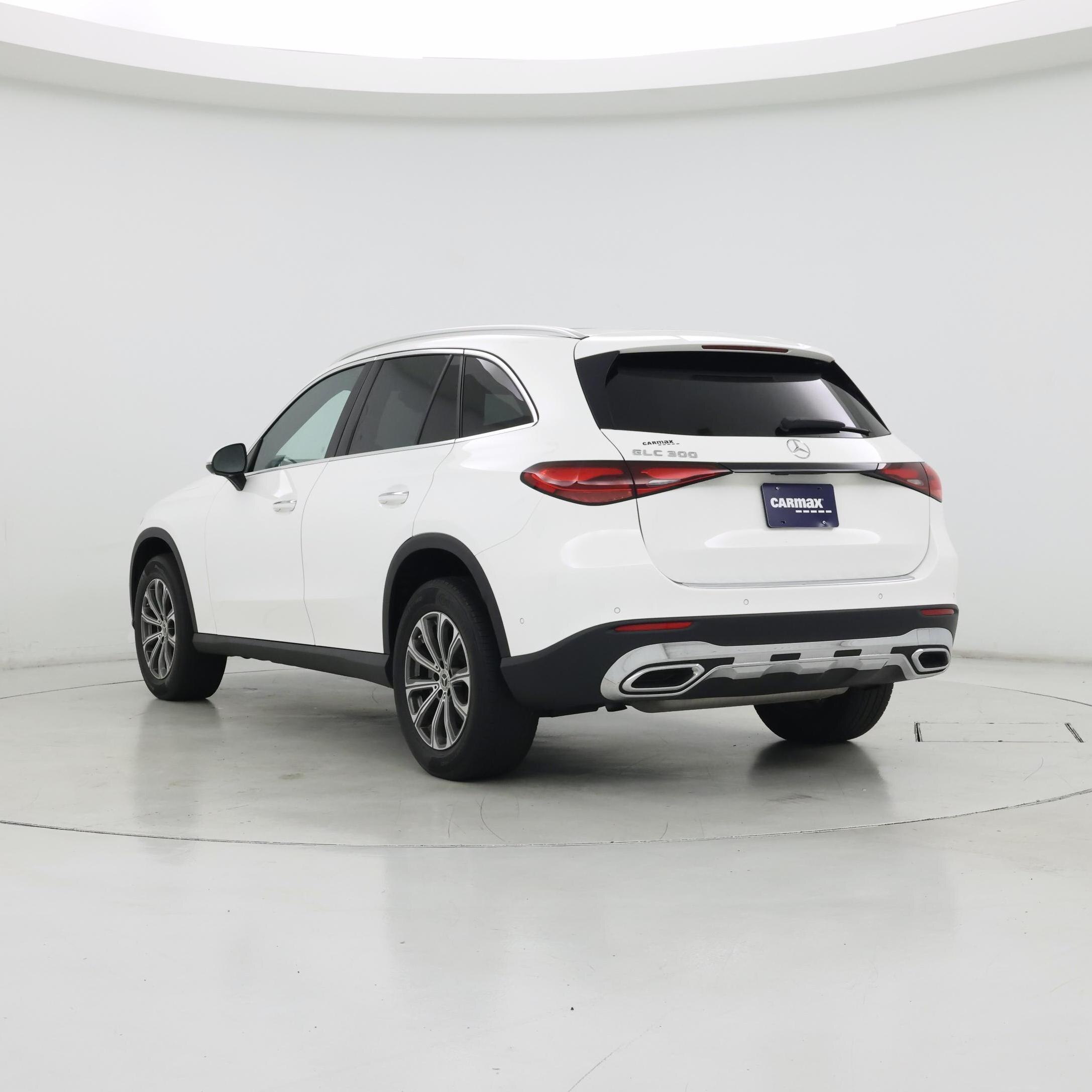 Thumbnail: 2023 Mercedes-Benz GLC - 2
