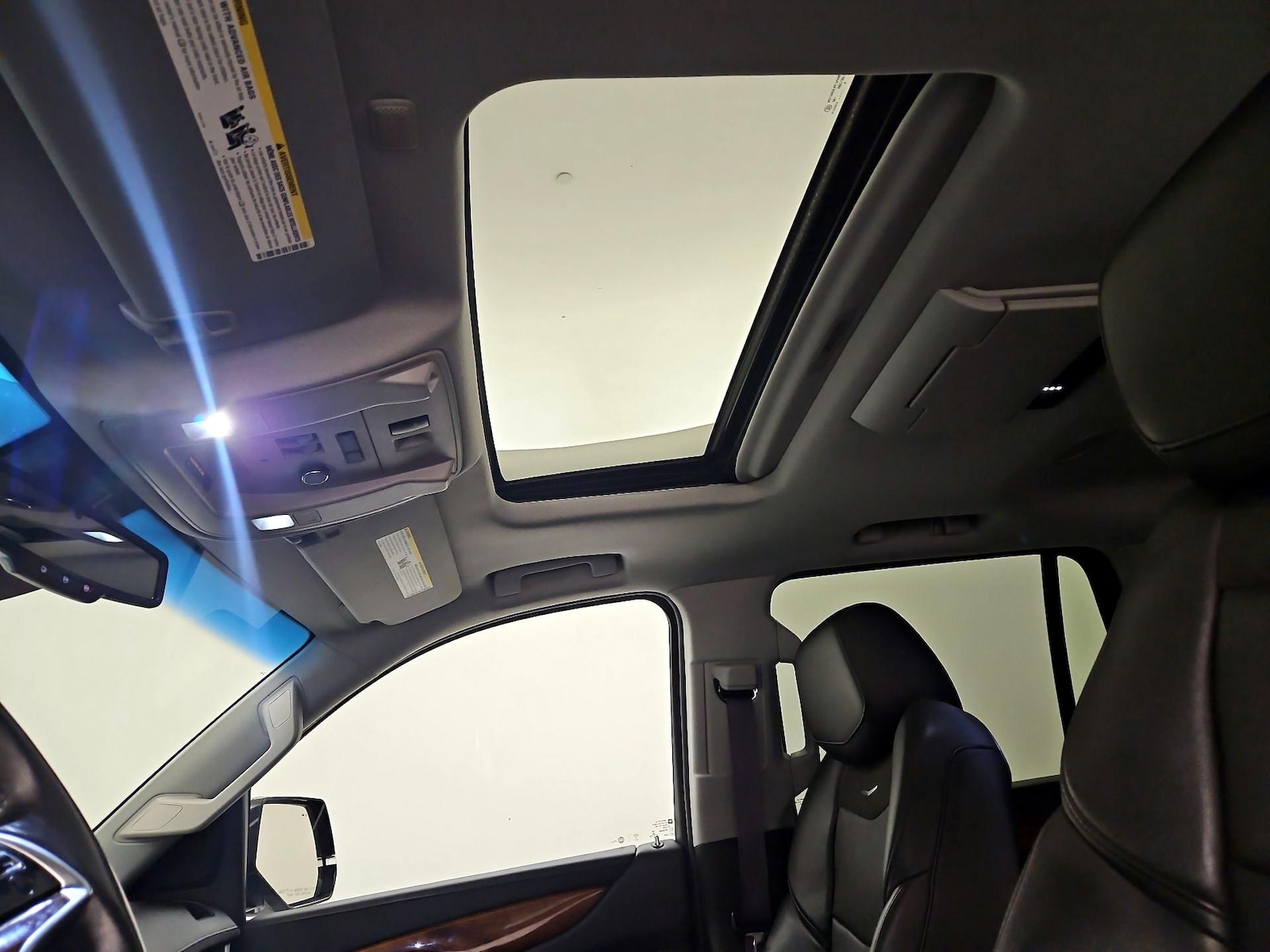 Sunroof(s) & Overhead Airbags
