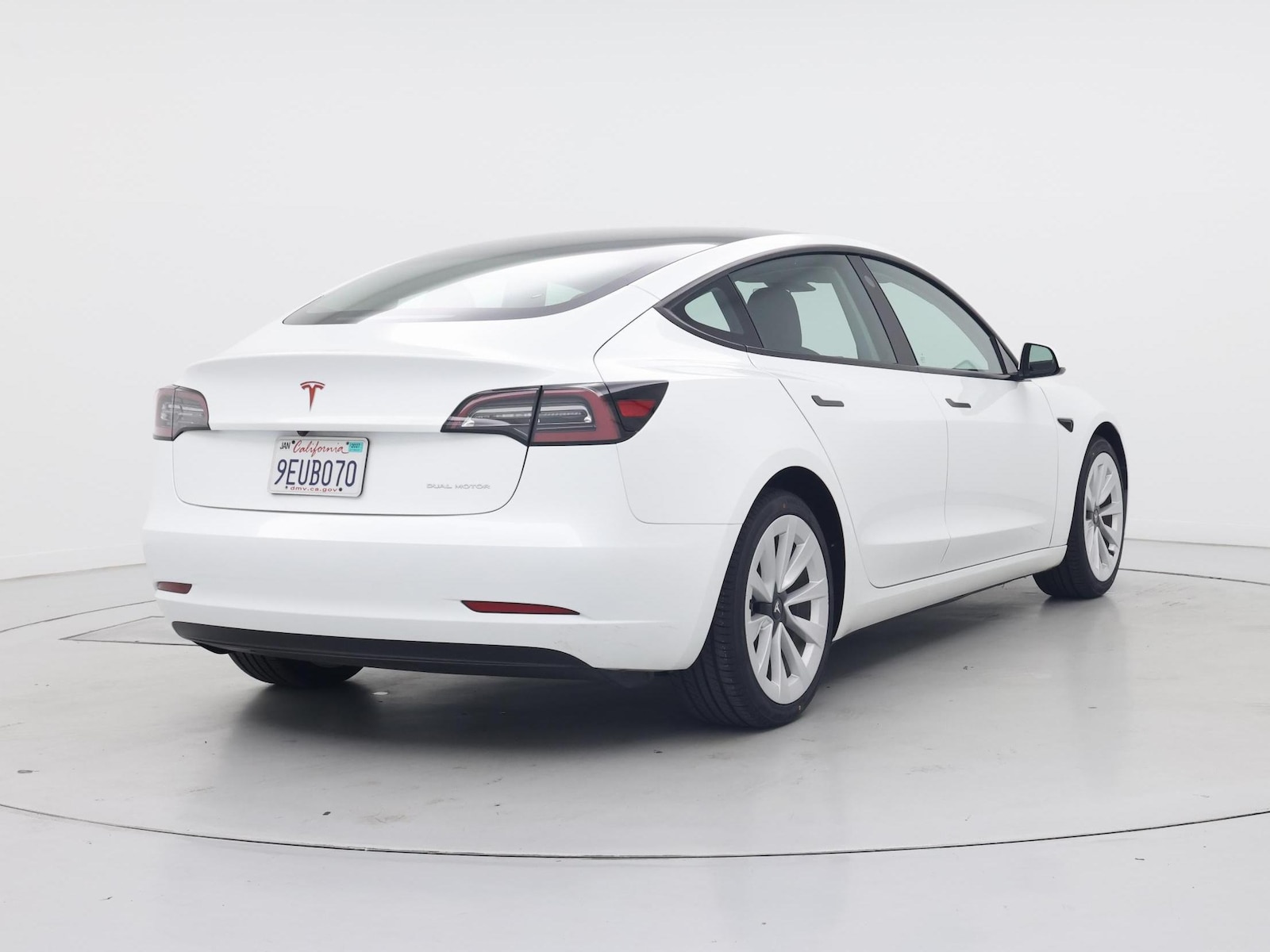 2023 Tesla Model 3 Long Range - Photo 9