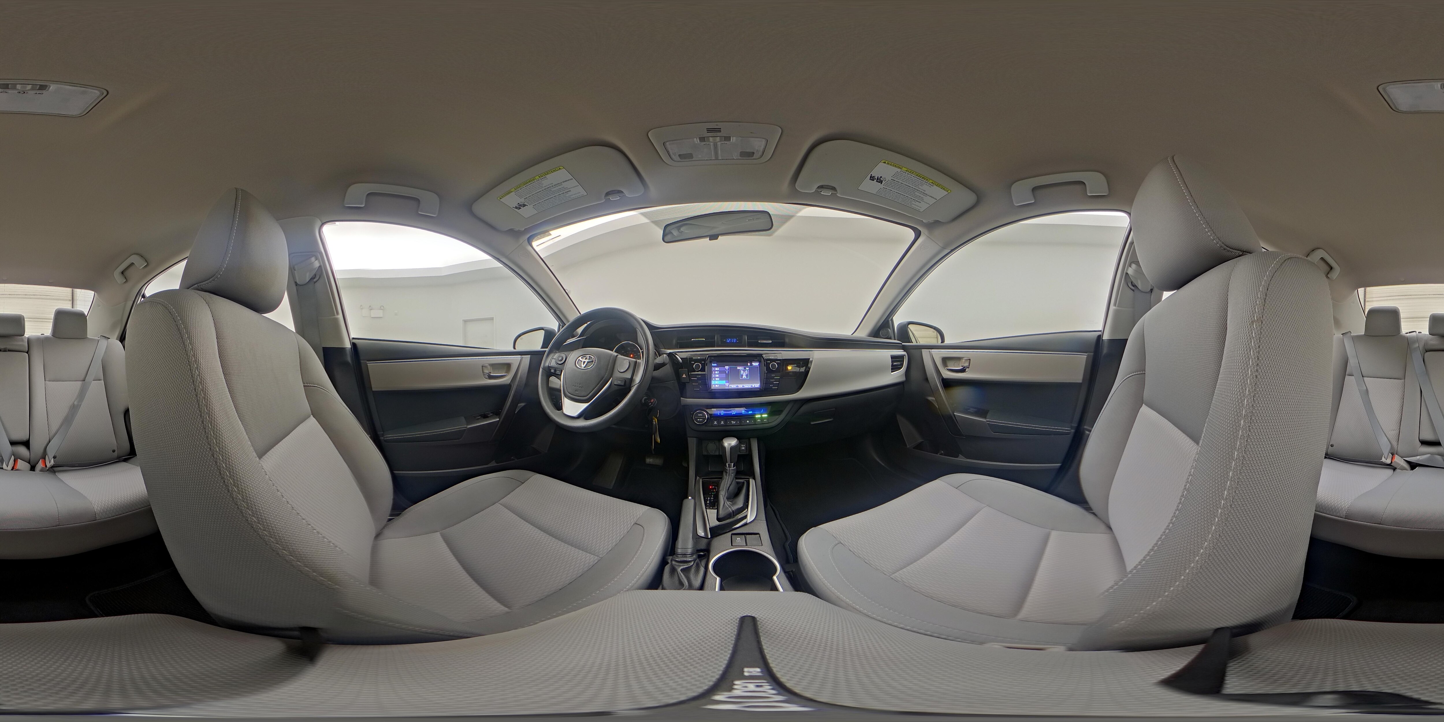 2015 Toyota Corolla LE - Photo 24