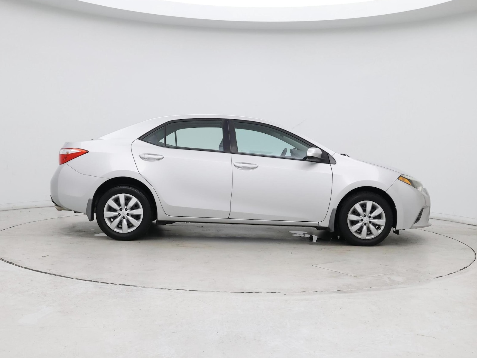 2015 Toyota Corolla LE - Photo 8