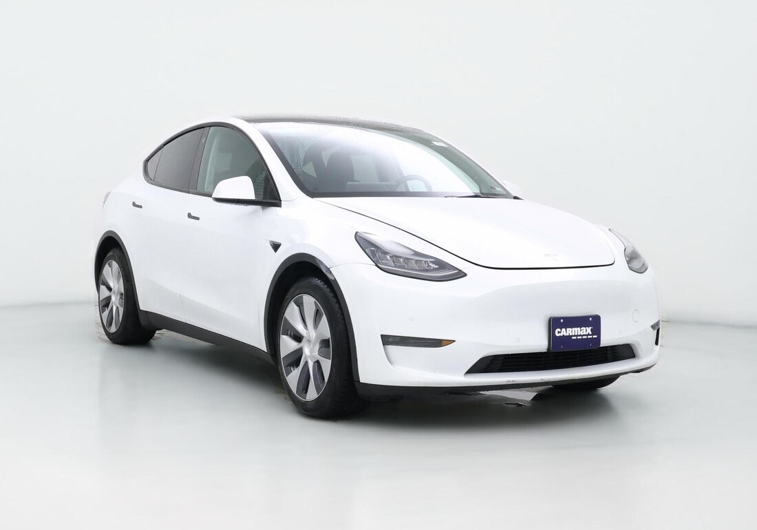 2021 Tesla Model Y Long Range All-Wheel Drive in White — CarMax photo