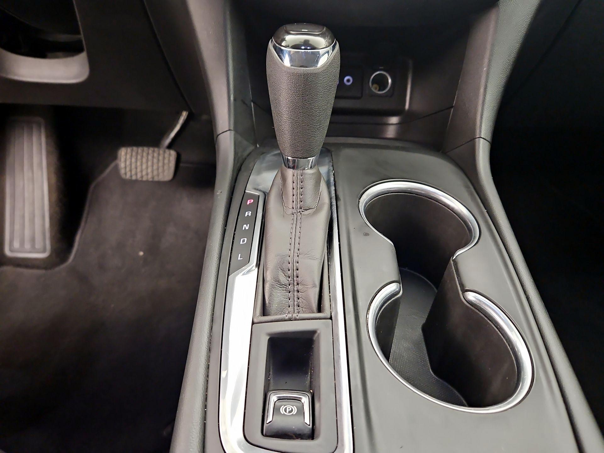 Thumbnail: 2021 Chevrolet Equinox - 17