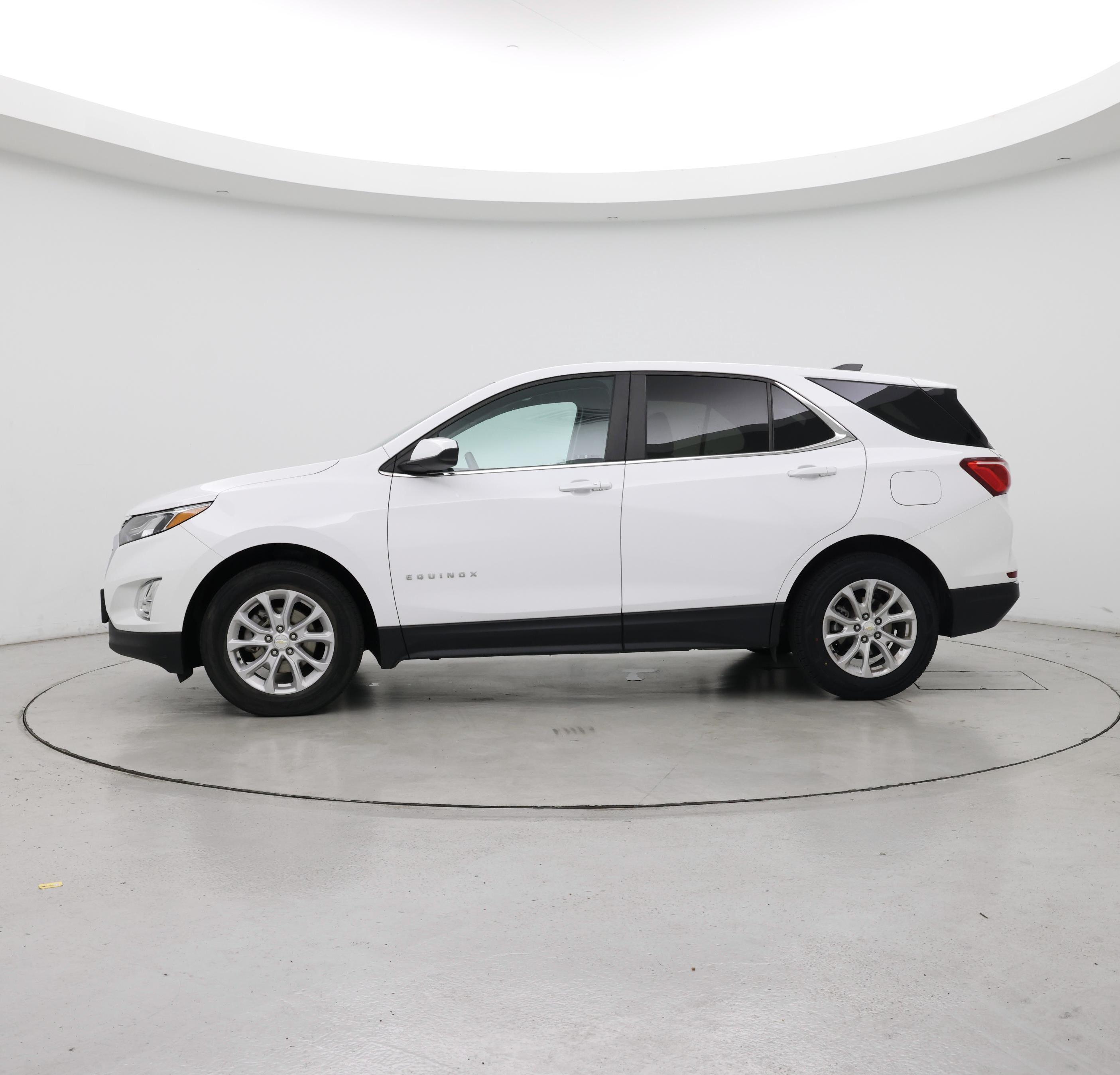 Thumbnail: 2021 Chevrolet Equinox - 3