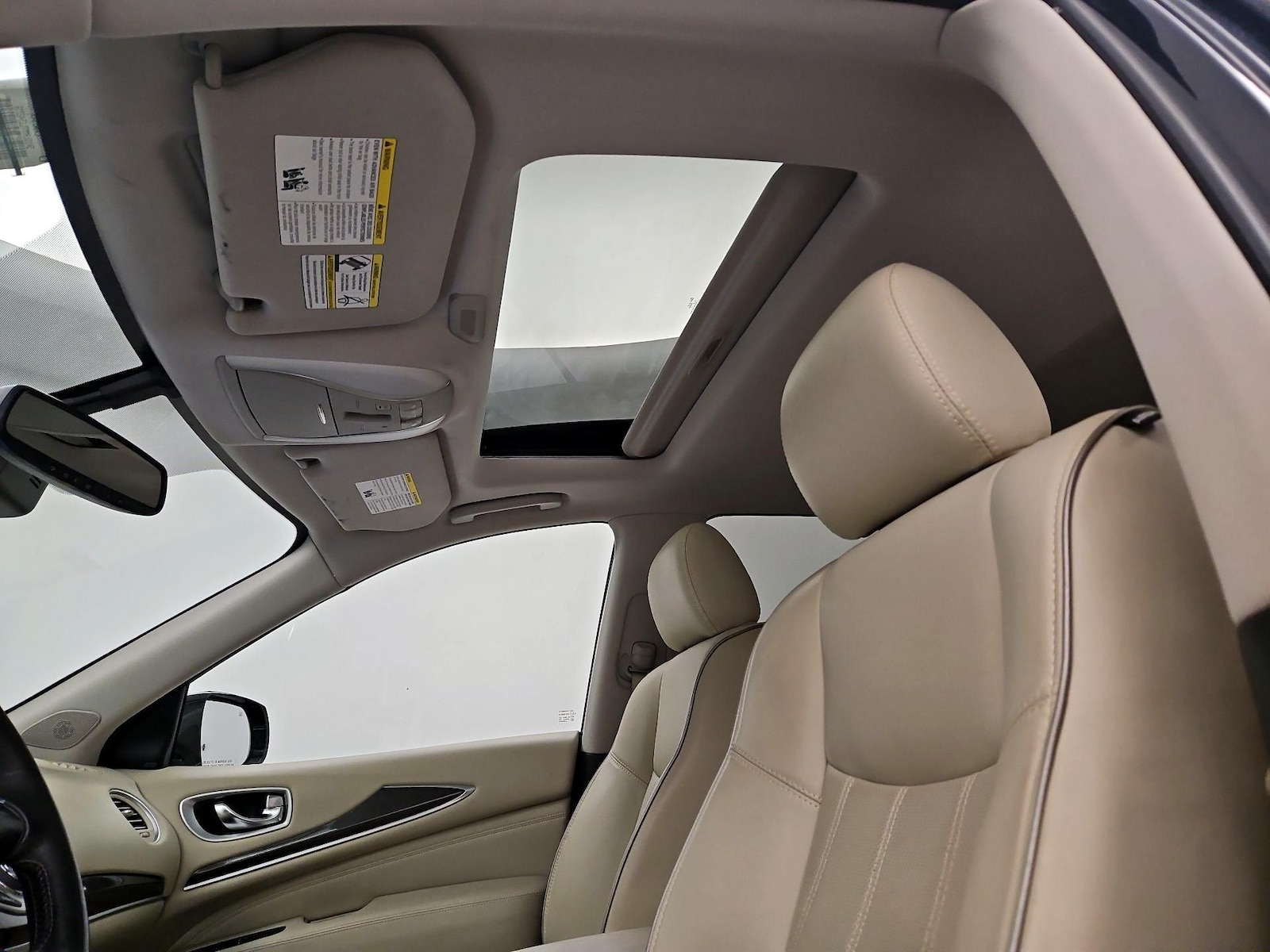 Sunroof(s) & Overhead Airbags
