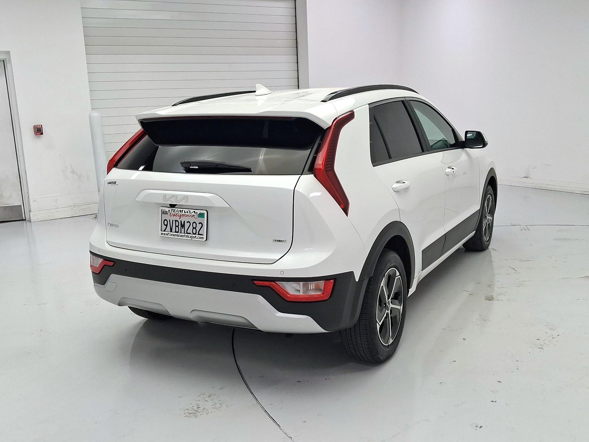 Thumbnail: 2025 Kia Niro - 5