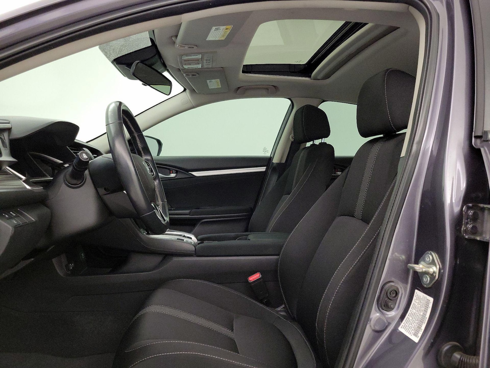 Sunroof(s) & Overhead Airbags