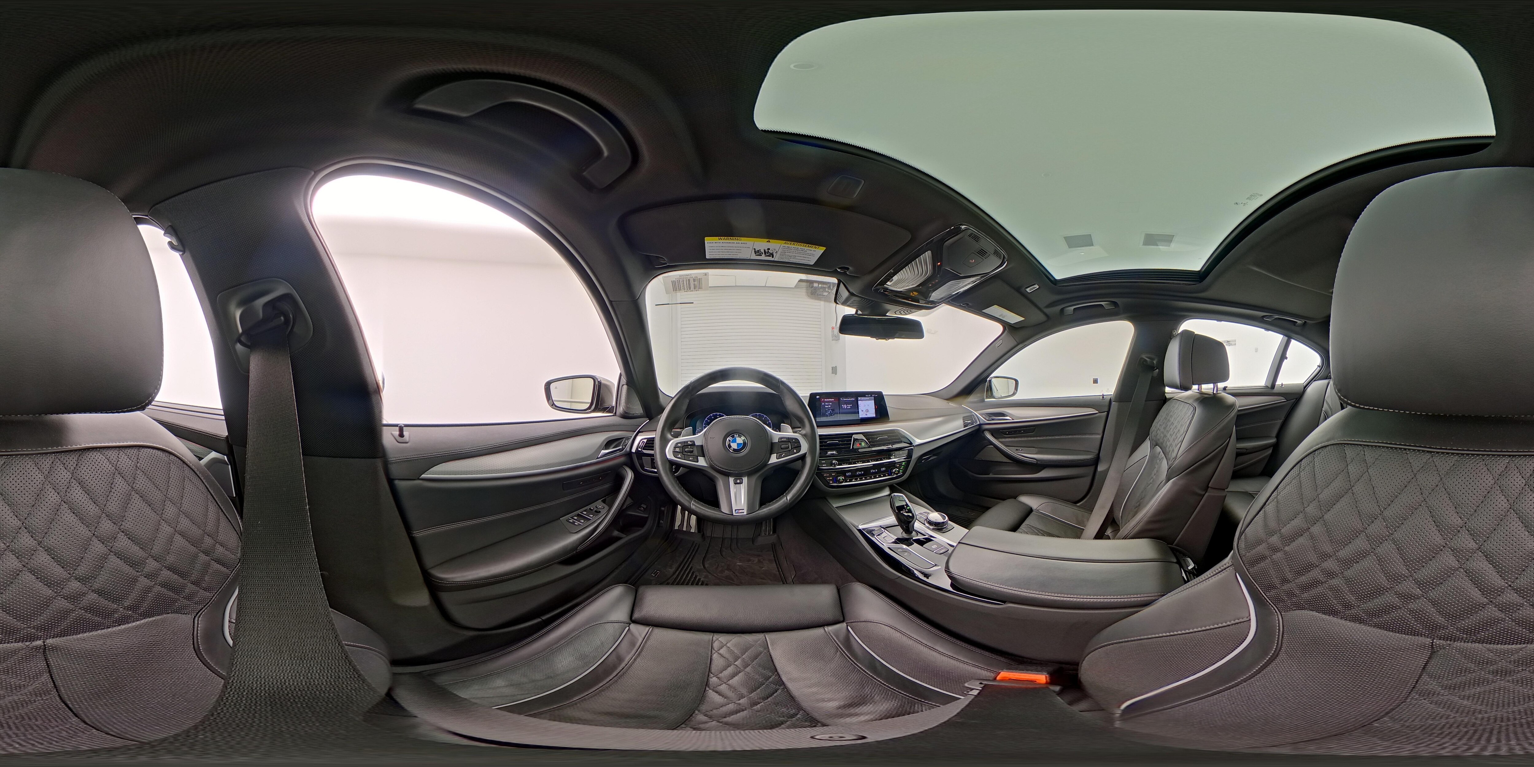 2019 BMW 5 Series M550i - Photo 30
