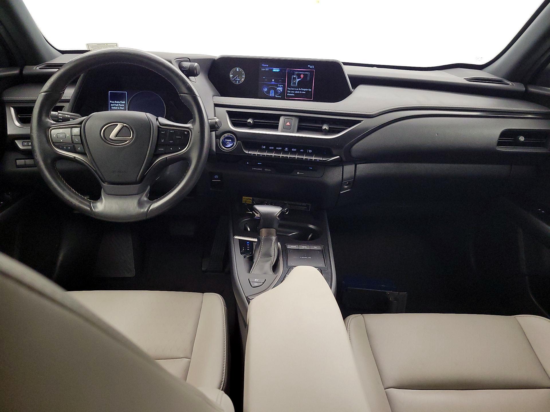 Thumbnail: 2020 Lexus UX - 9
