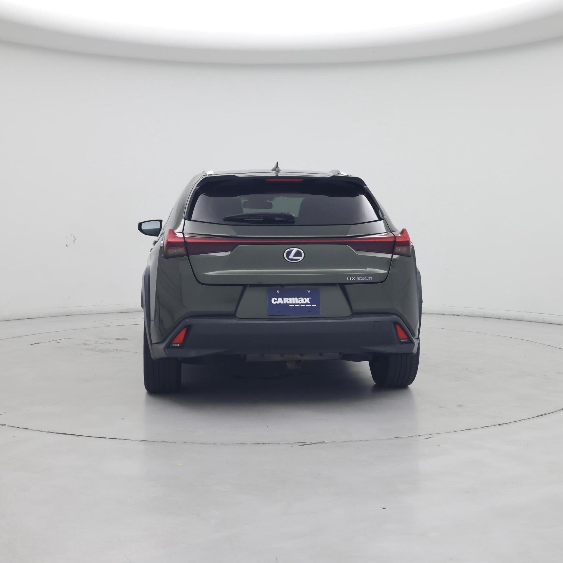 Thumbnail: 2020 Lexus UX - 6