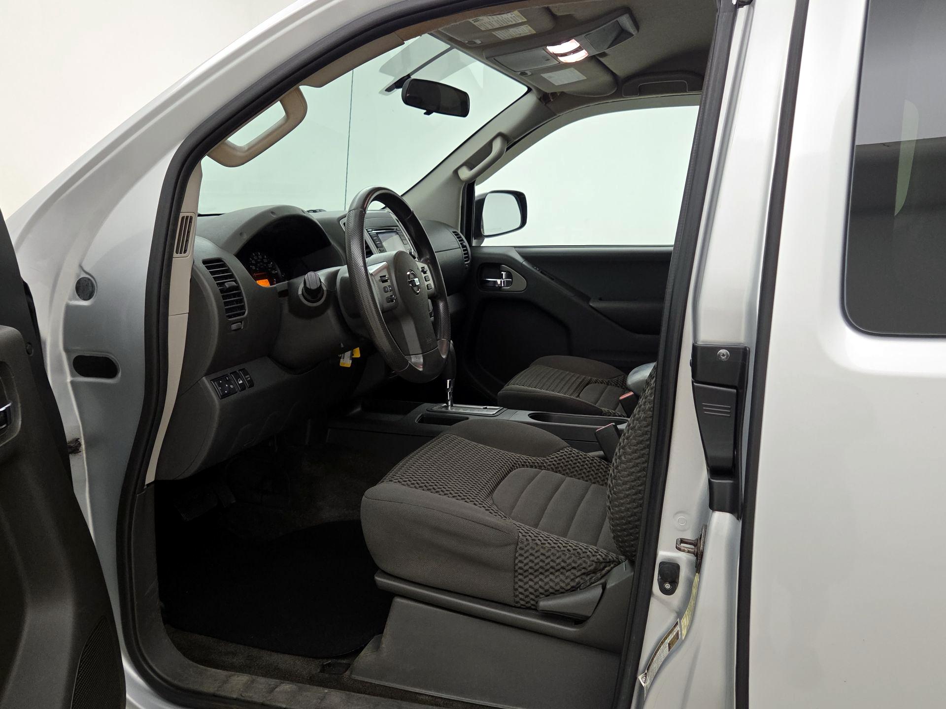Thumbnail: 2015 Nissan Frontier - 11