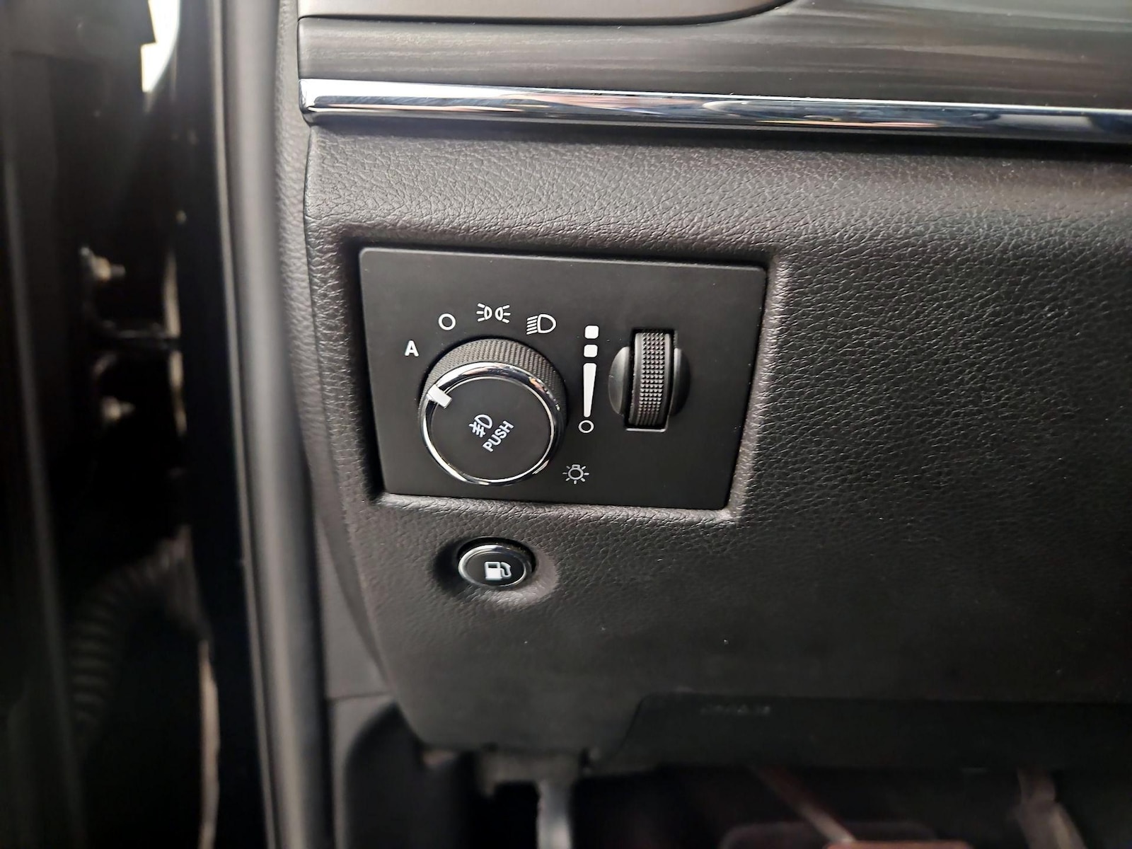 2020 Jeep Grand Cherokee Limited - Photo 14