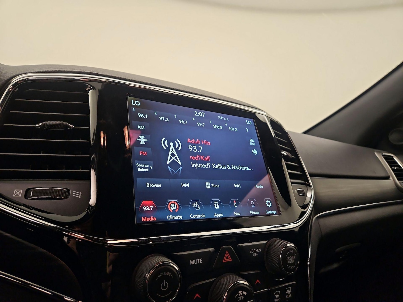 2020 Jeep Grand Cherokee Limited - Photo 16