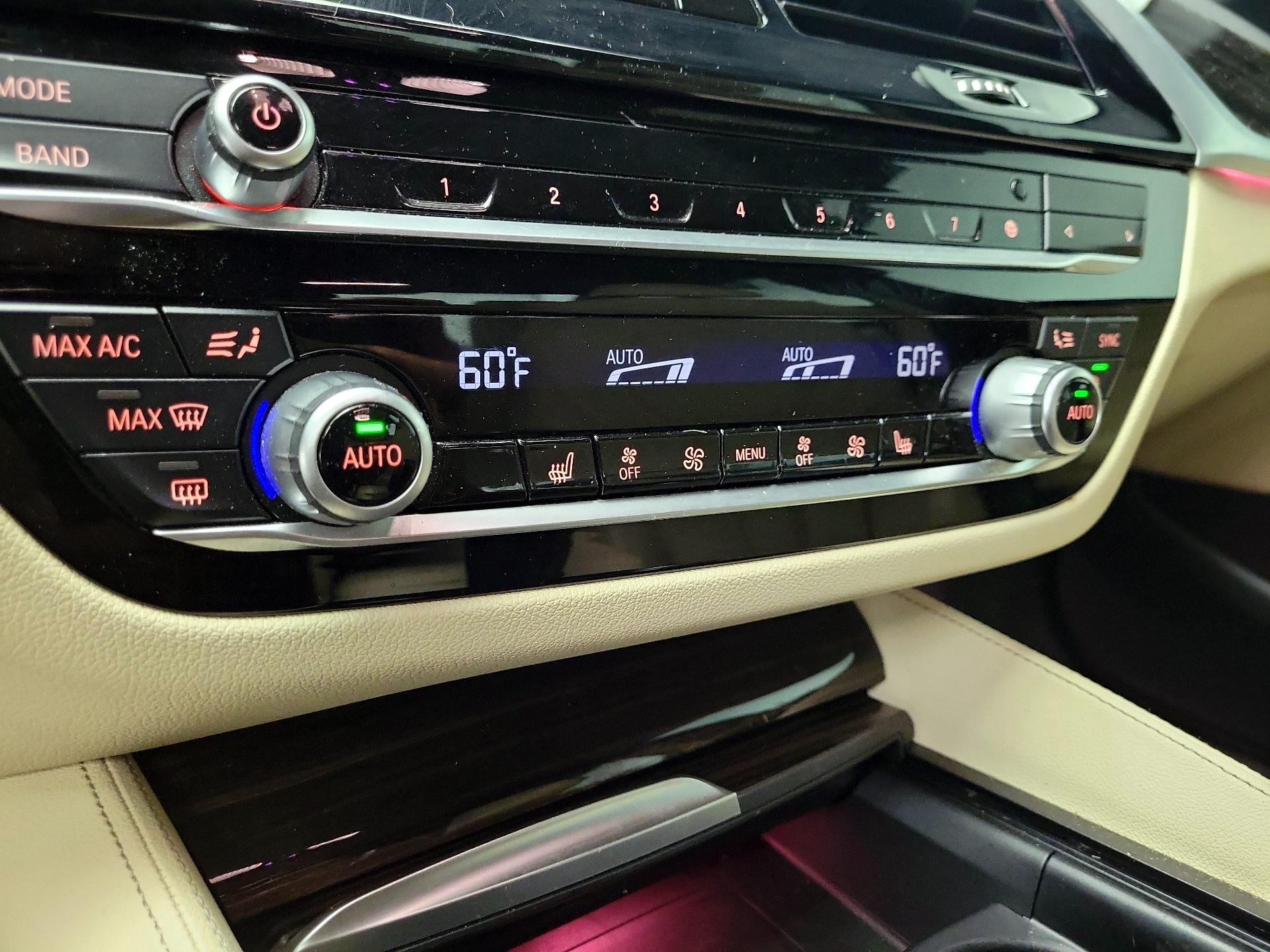 Thumbnail: 2020 BMW 5 Series - 17