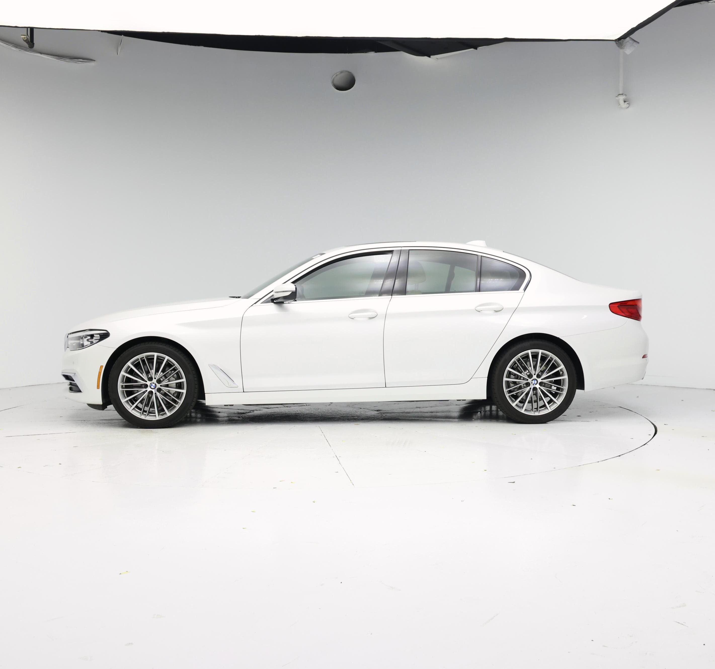 Thumbnail: 2020 BMW 5 Series - 3