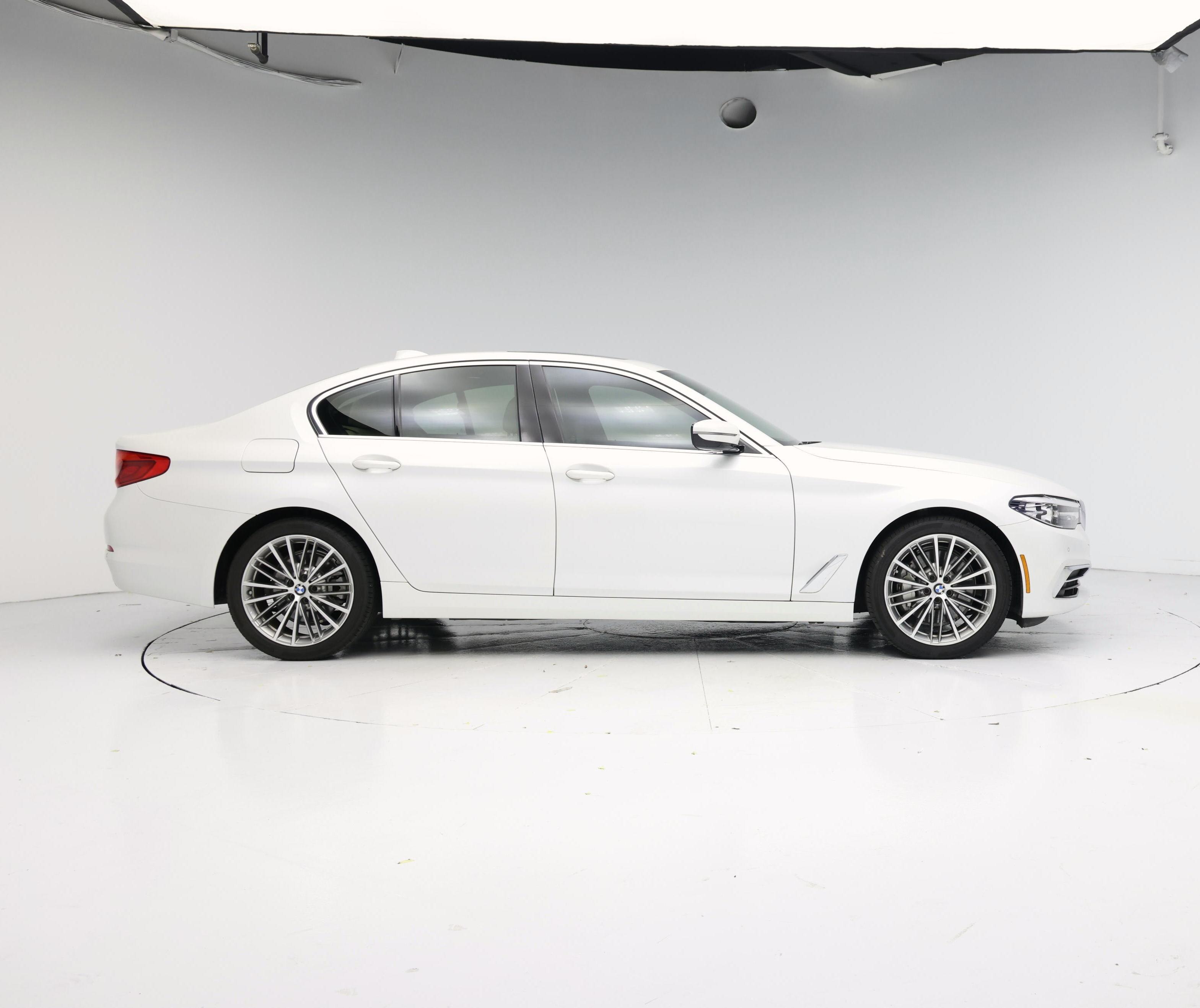 Thumbnail: 2020 BMW 5 Series - 7