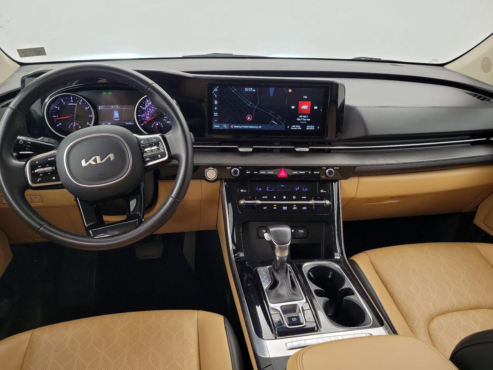 2024 Kia Carnival EX - Photo 10