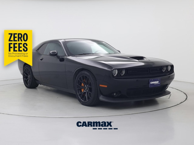 Black 2022 Dodge Challenger Coupe Rear-Wheel Drive Automatic