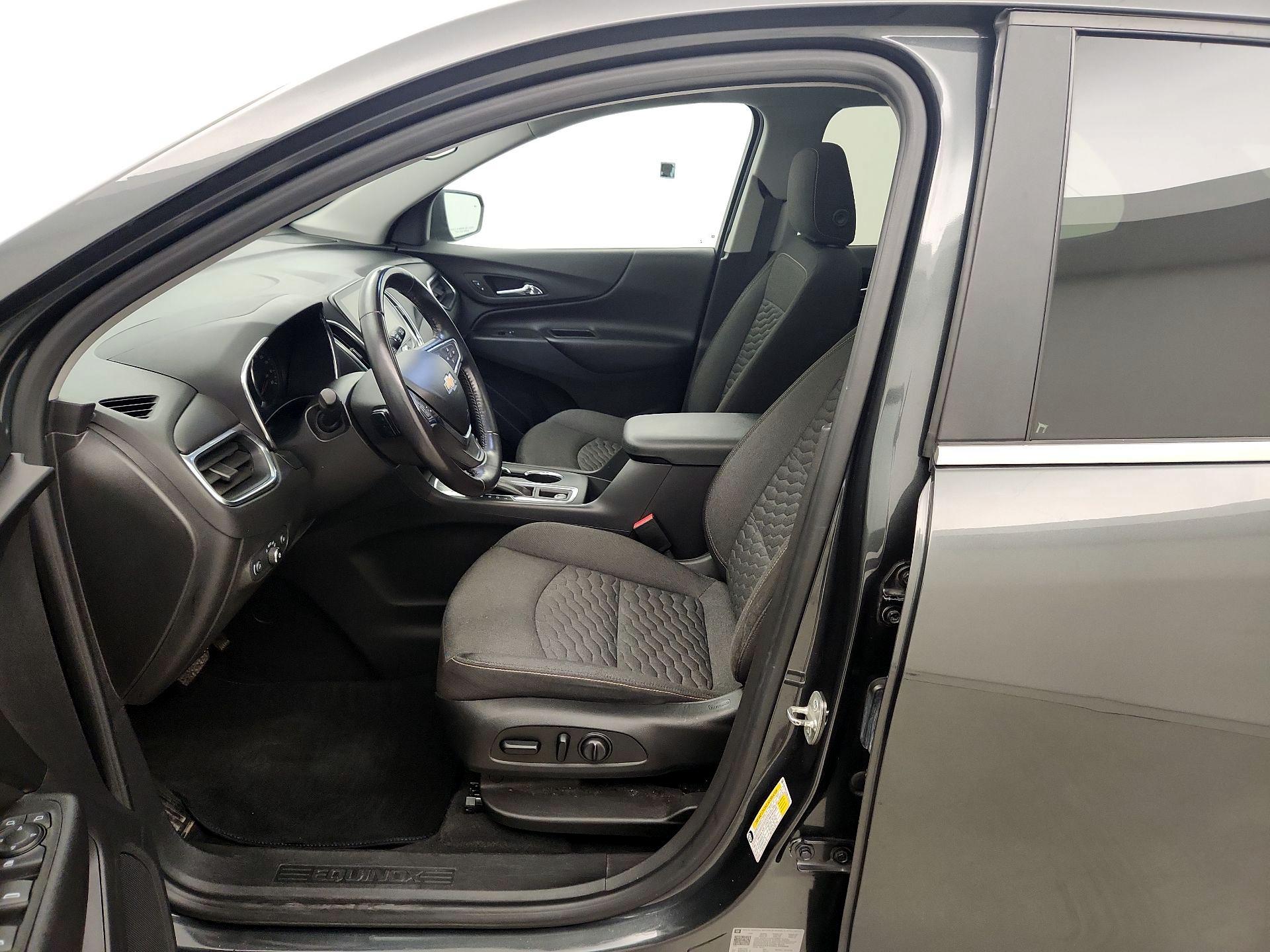Thumbnail: 2021 Chevrolet Equinox - 9