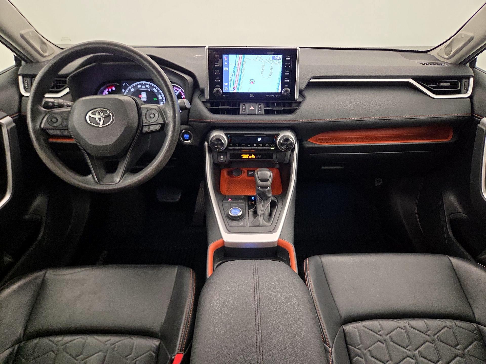 Thumbnail: 2019 Toyota RAV4 - 9