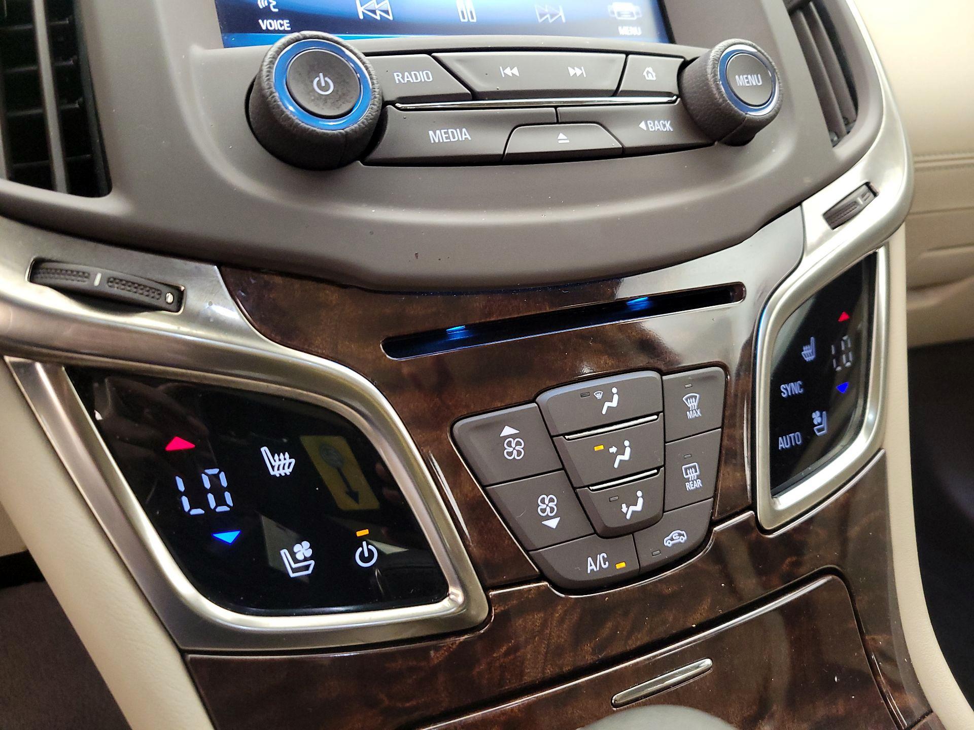Thumbnail: 2014 Buick LaCrosse - 17