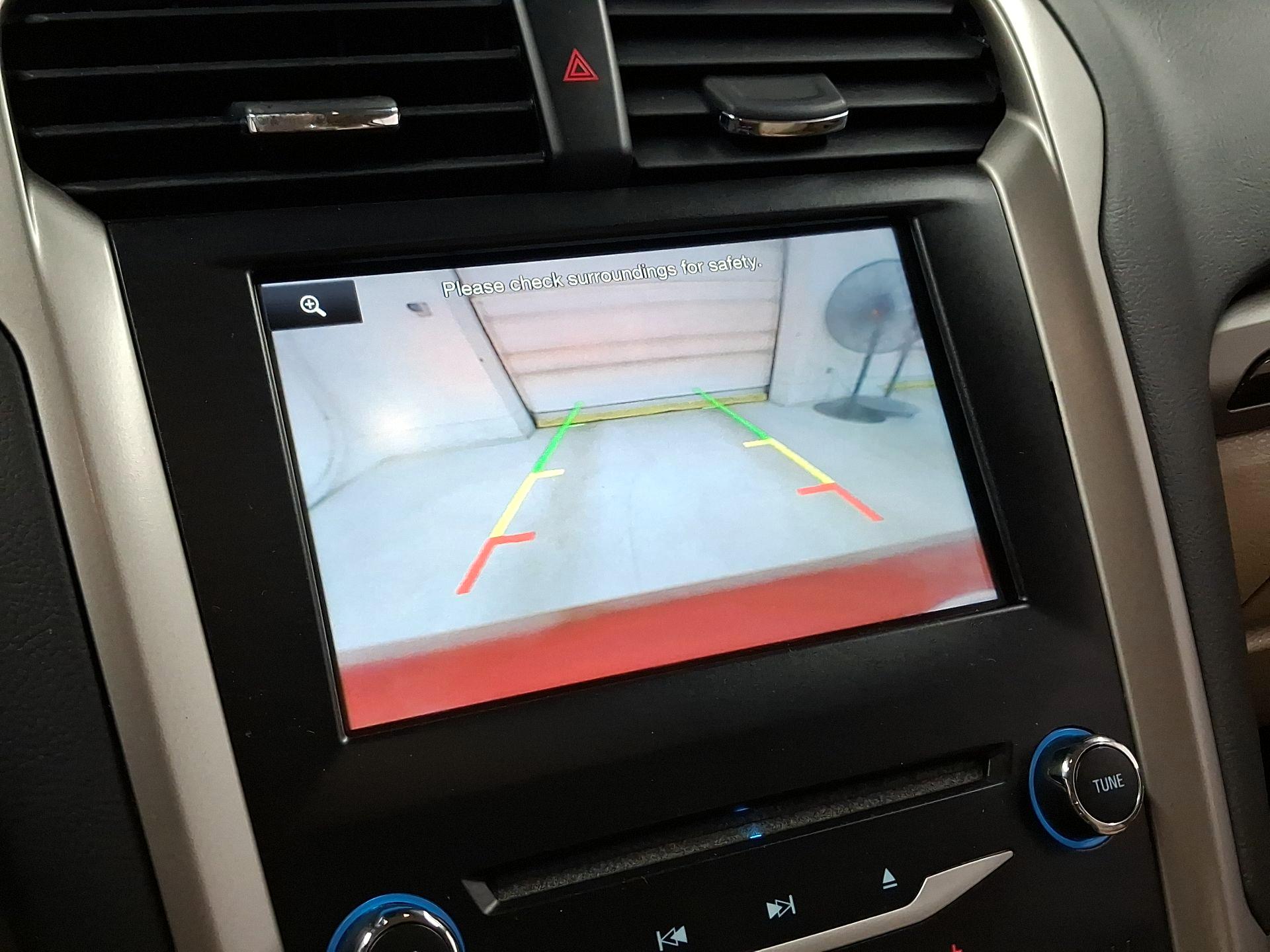 Thumbnail: 2014 Ford Fusion - 12