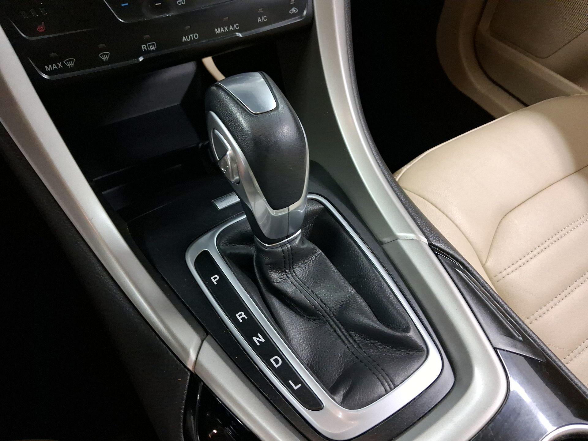 Thumbnail: 2014 Ford Fusion - 15