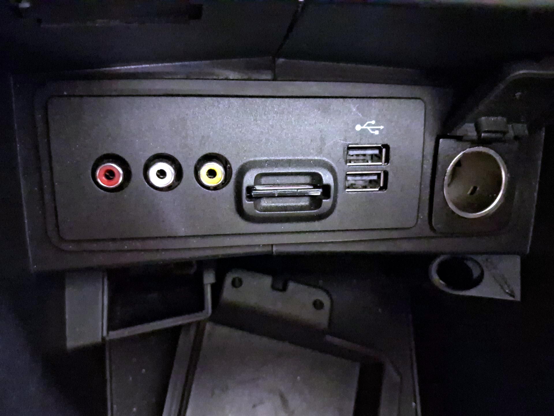 Thumbnail: 2014 Ford Fusion - 16