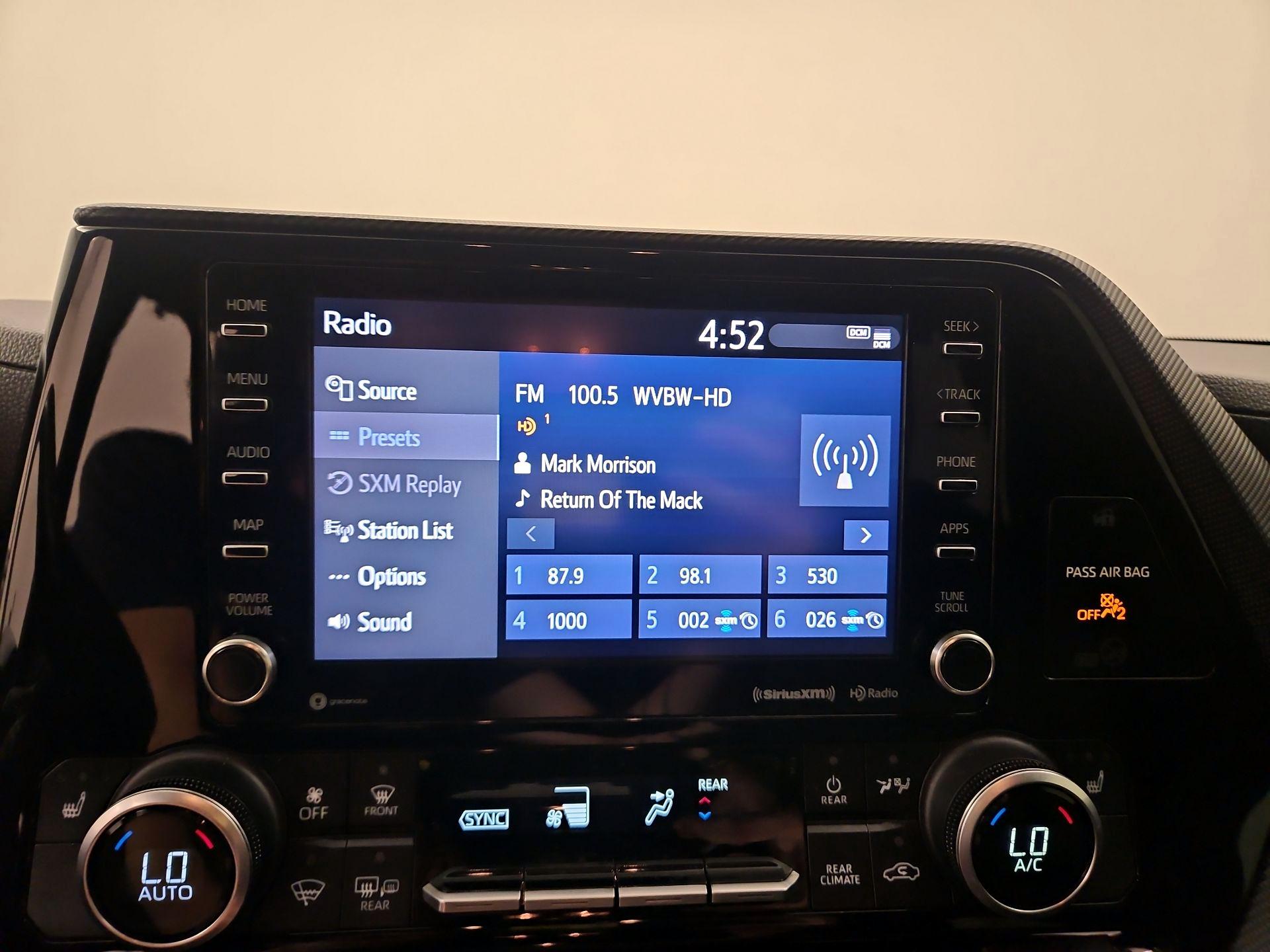 Thumbnail: 2021 Toyota Highlander - 15