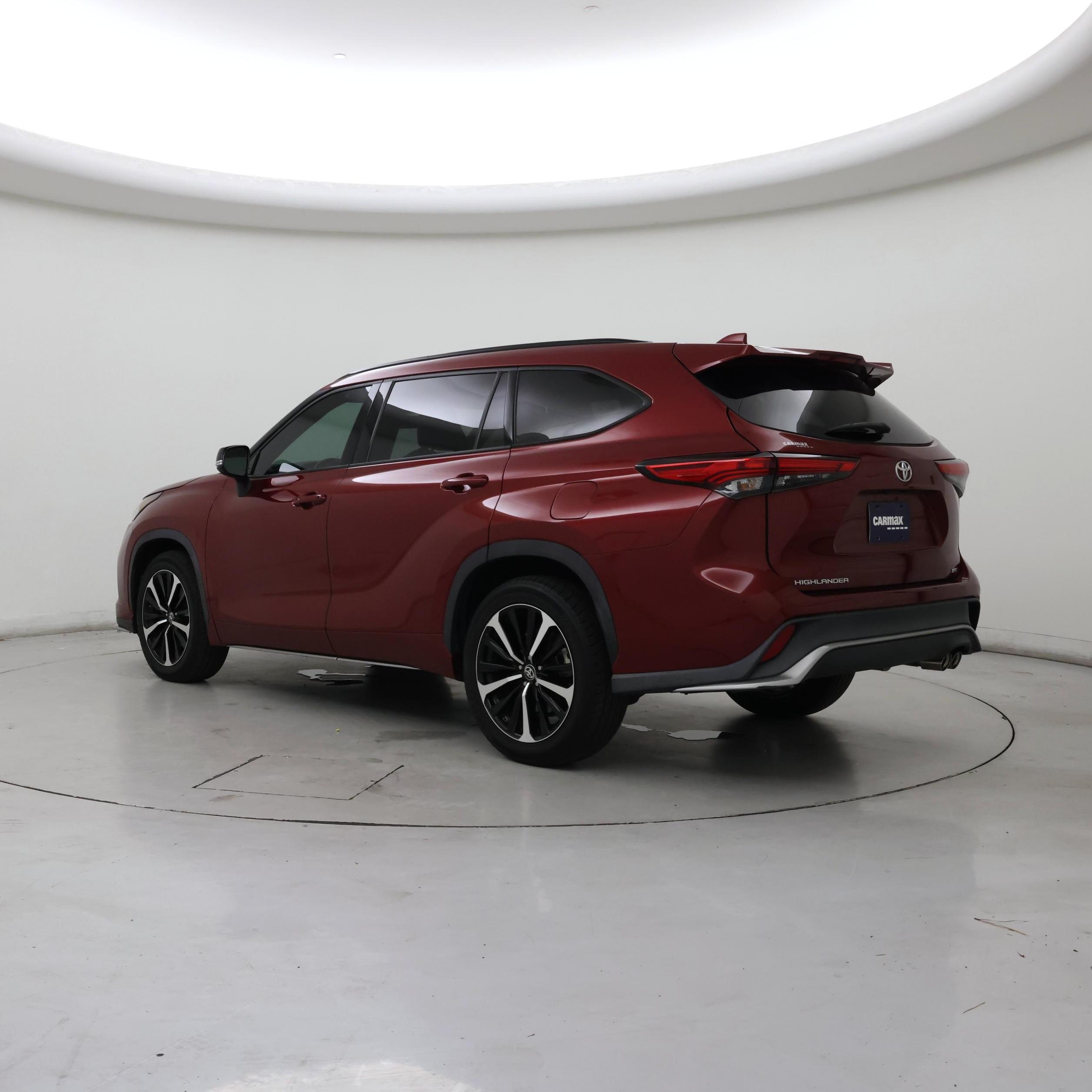 Thumbnail: 2021 Toyota Highlander - 2