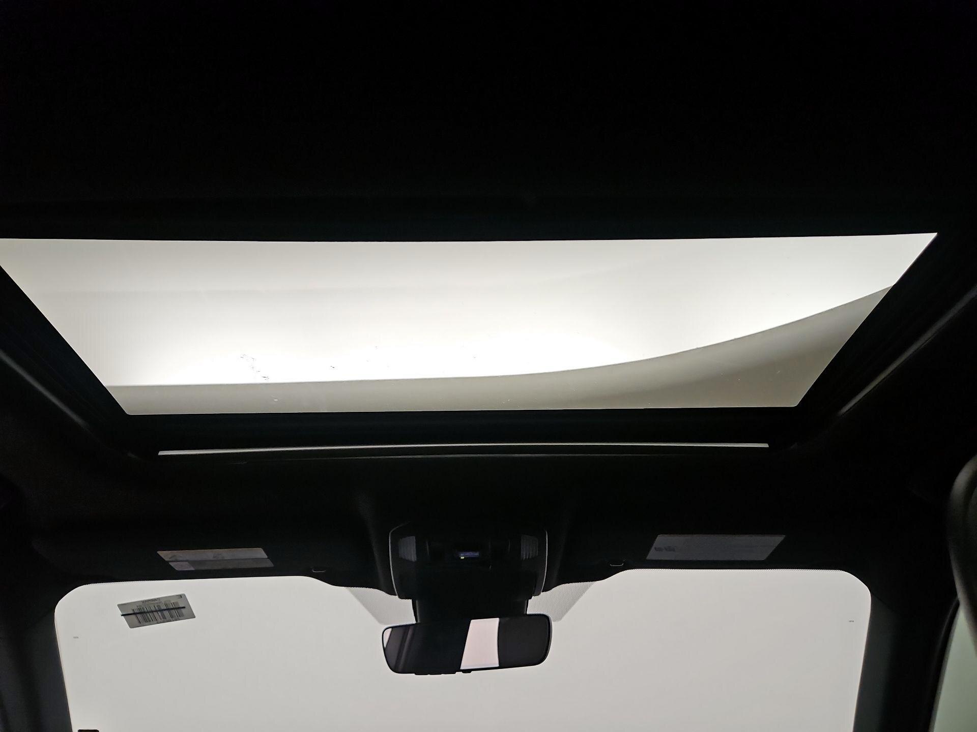 Thumbnail: 2021 Toyota Highlander - 19
