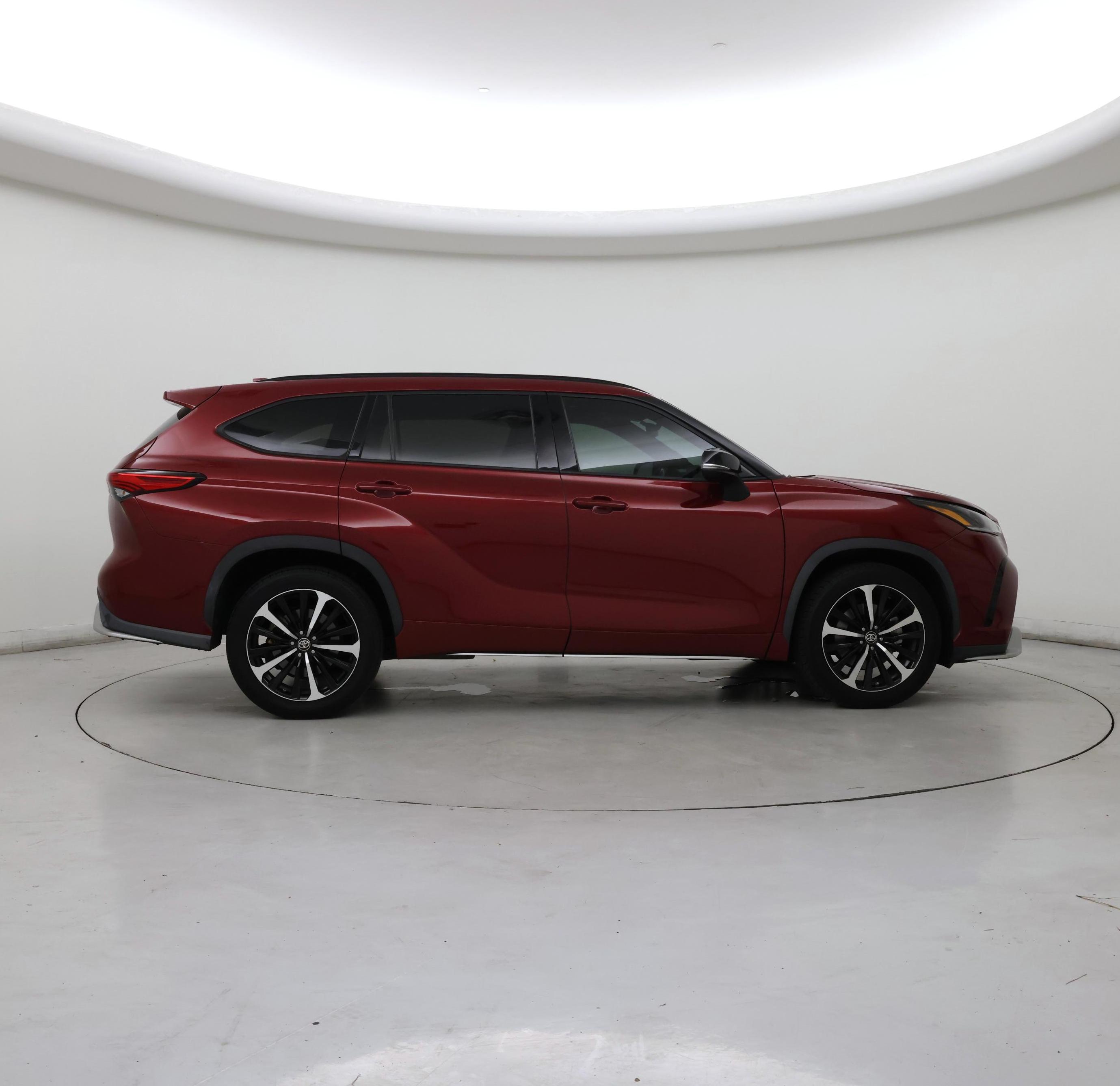 Thumbnail: 2021 Toyota Highlander - 7