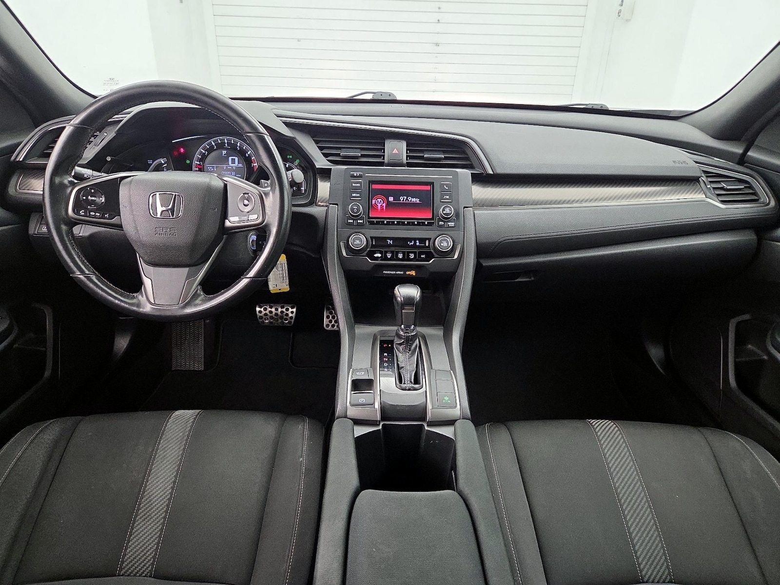 2018 Honda Civic Hatchback Sport - Photo 10
