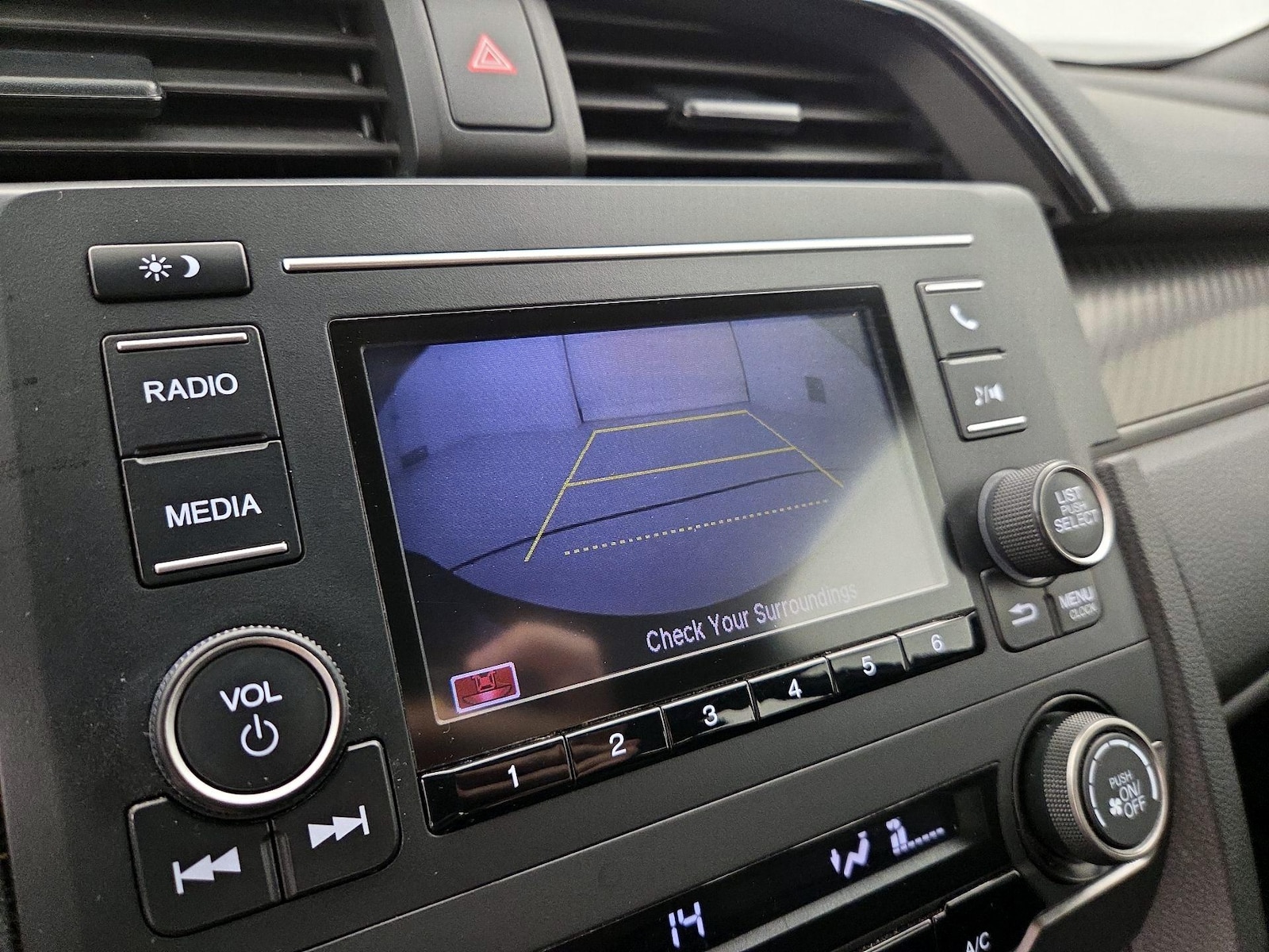 2018 Honda Civic Hatchback Sport - Photo 15