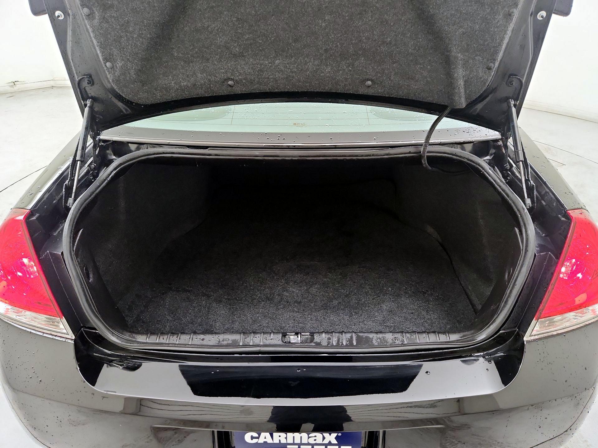 Thumbnail: 2016 Chevrolet Impala - 18