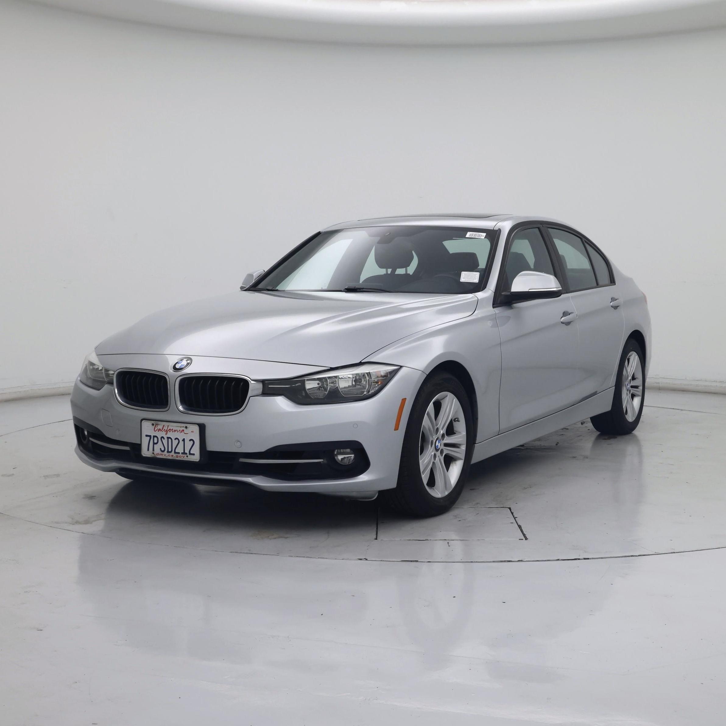 Thumbnail: 2016 BMW 3 Series - 4