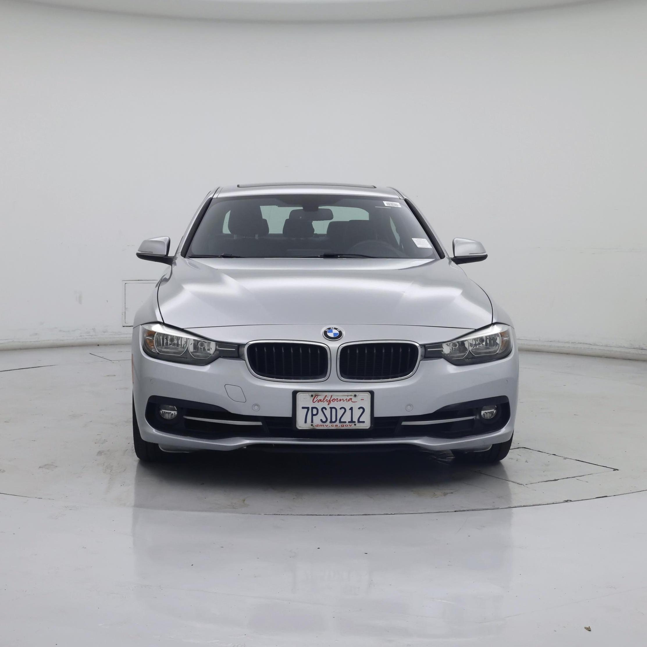 Thumbnail: 2016 BMW 3 Series - 5