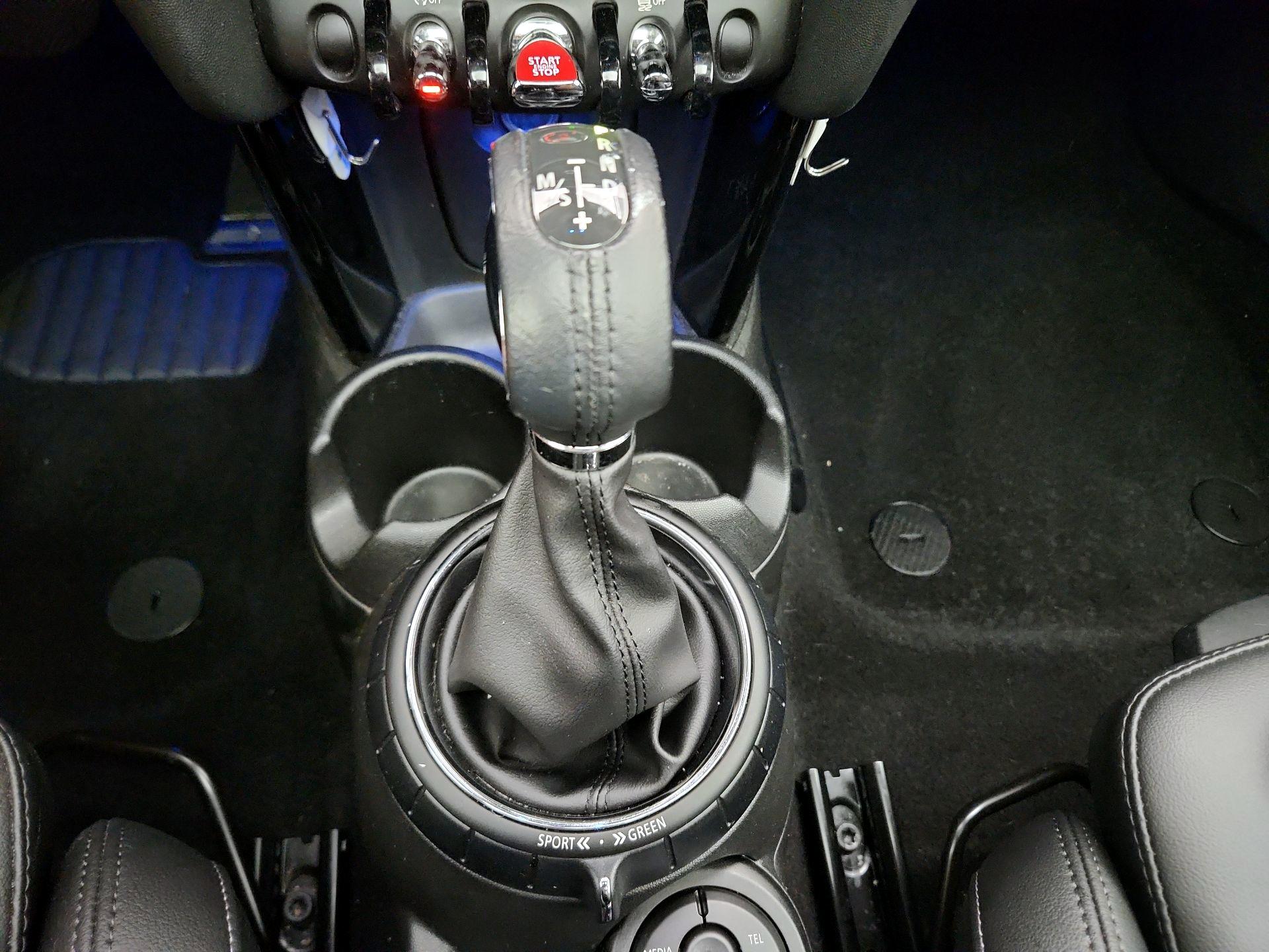 Thumbnail: 2017 MINI Cooper Hardtop - 18